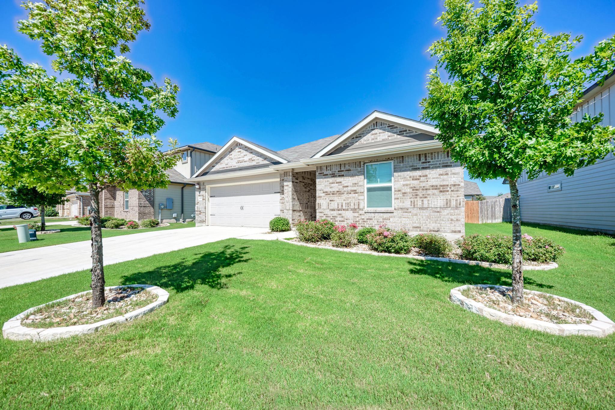405 Windy Reed Rd, Hutto, TX 78634