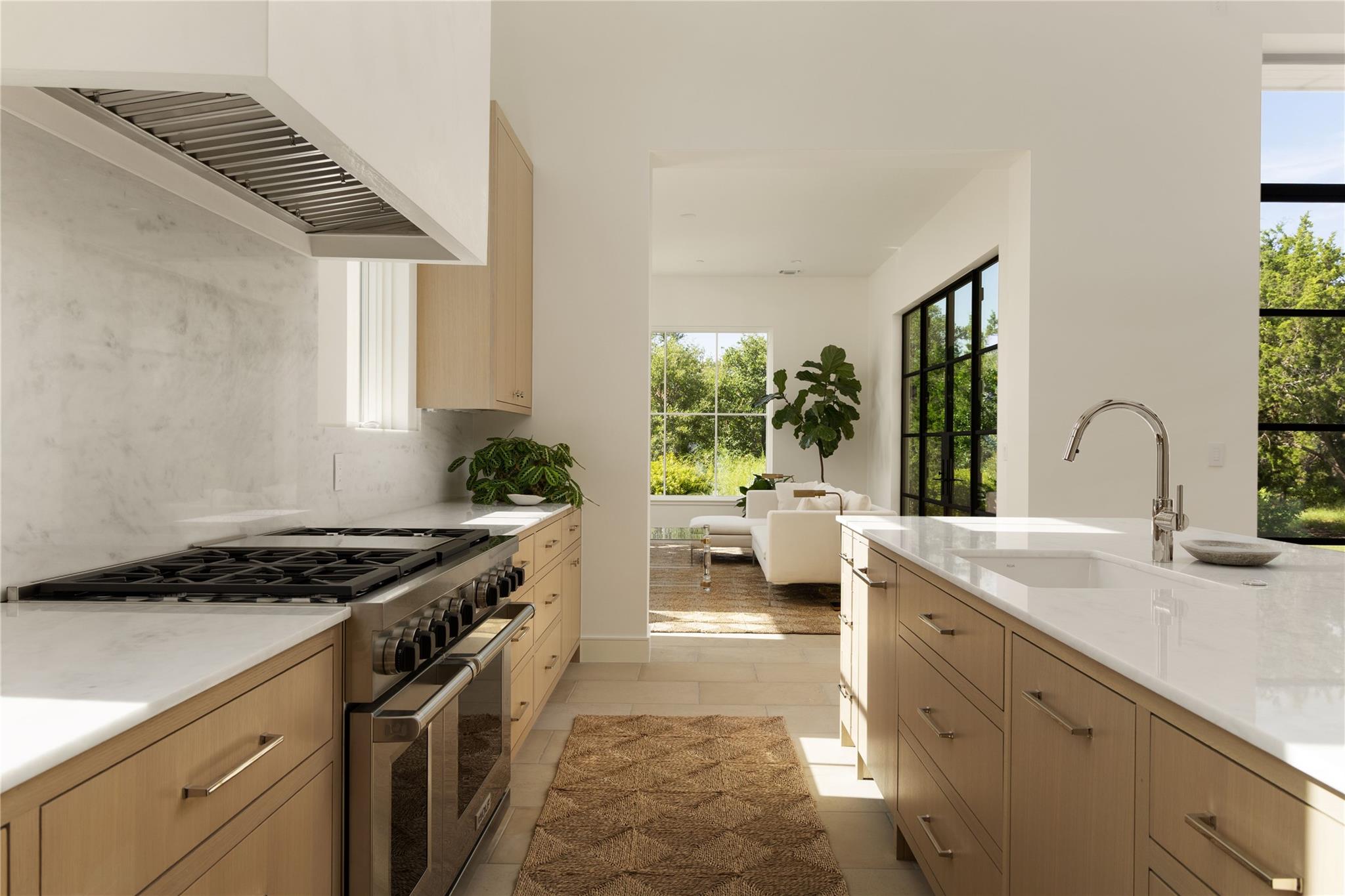 4401 Amarra Dr # 20, Austin, TX 78735