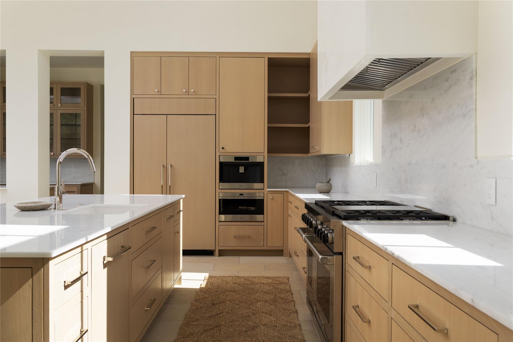 4401 Amarra Dr # 20, Austin, TX 78735