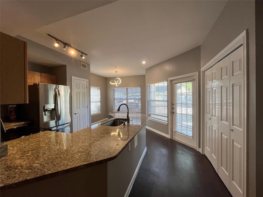 2320 Gracy Farms Ln # 711, Austin, TX 78758