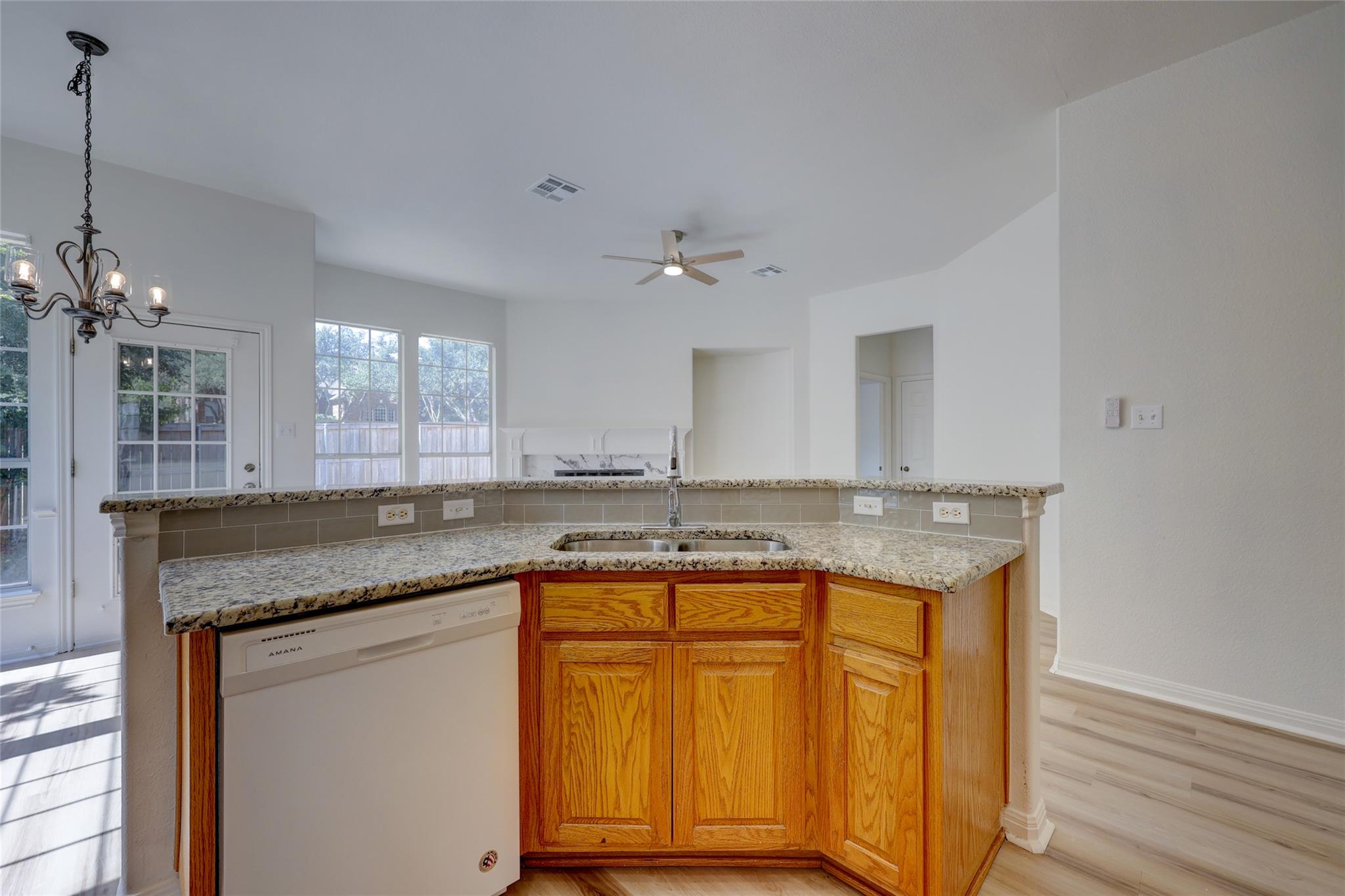 4015 Sable Oaks Dr, Round Rock, TX 78664