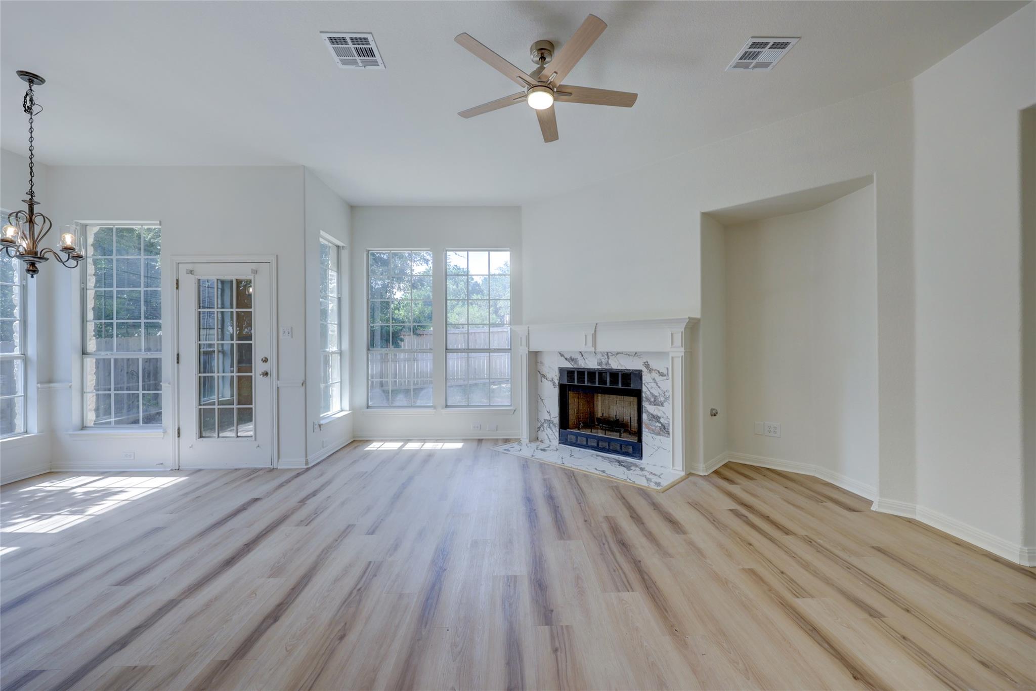 4015 Sable Oaks Dr, Round Rock, TX 78664