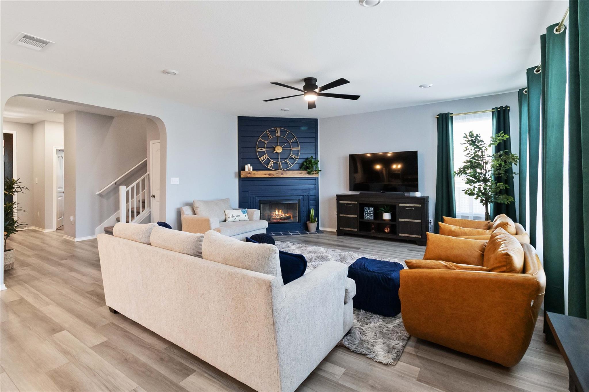 101 Redcliff Path, Kyle, TX 78640