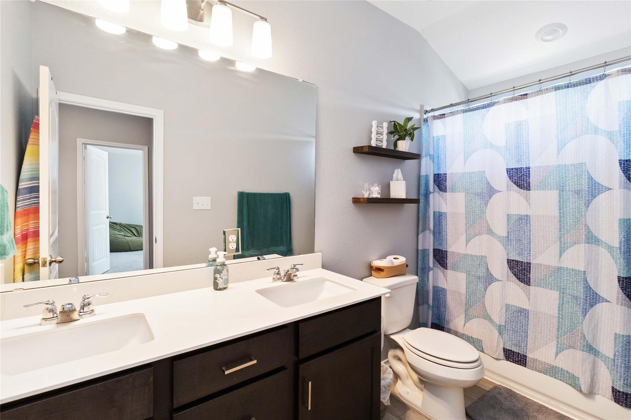 101 Redcliff Path, Kyle, TX 78640