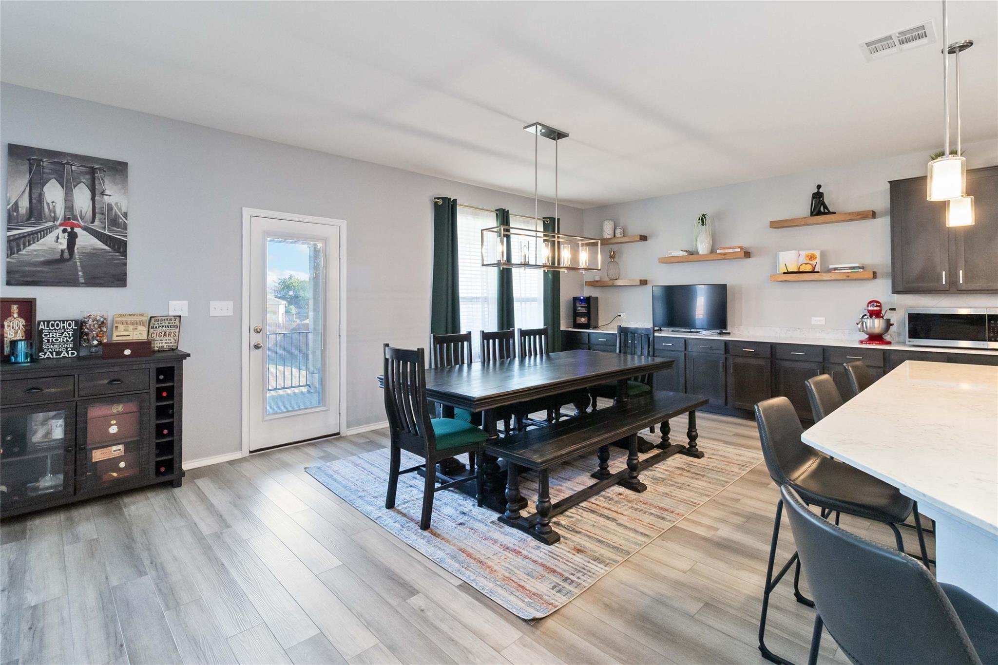 101 Redcliff Path, Kyle, TX 78640