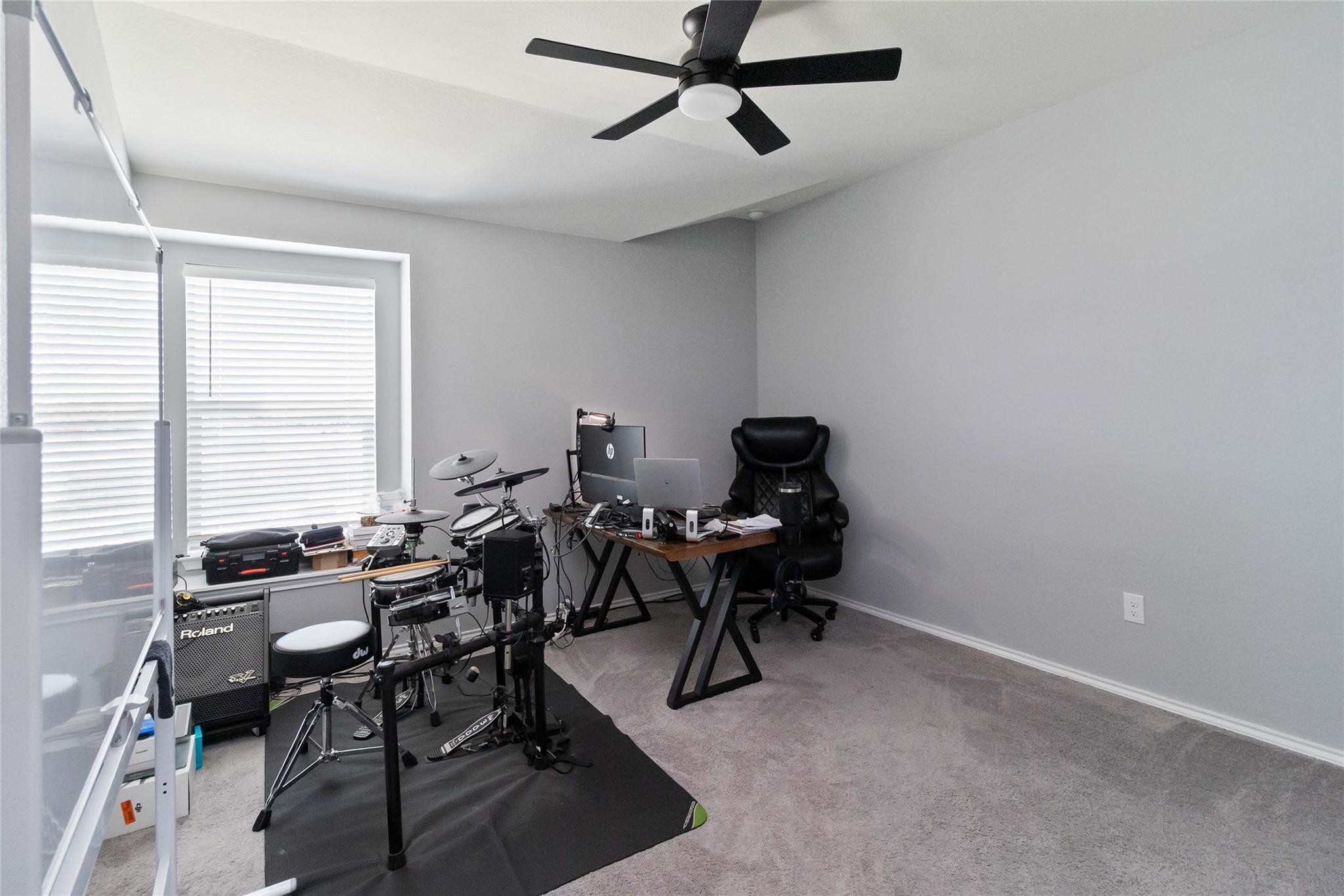 101 Redcliff Path, Kyle, TX 78640