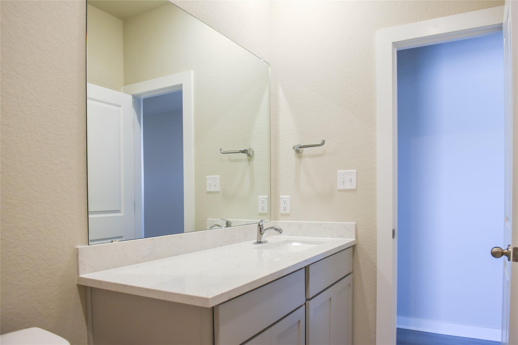 115 Ayres Horn, Cedar Creek, TX 78612