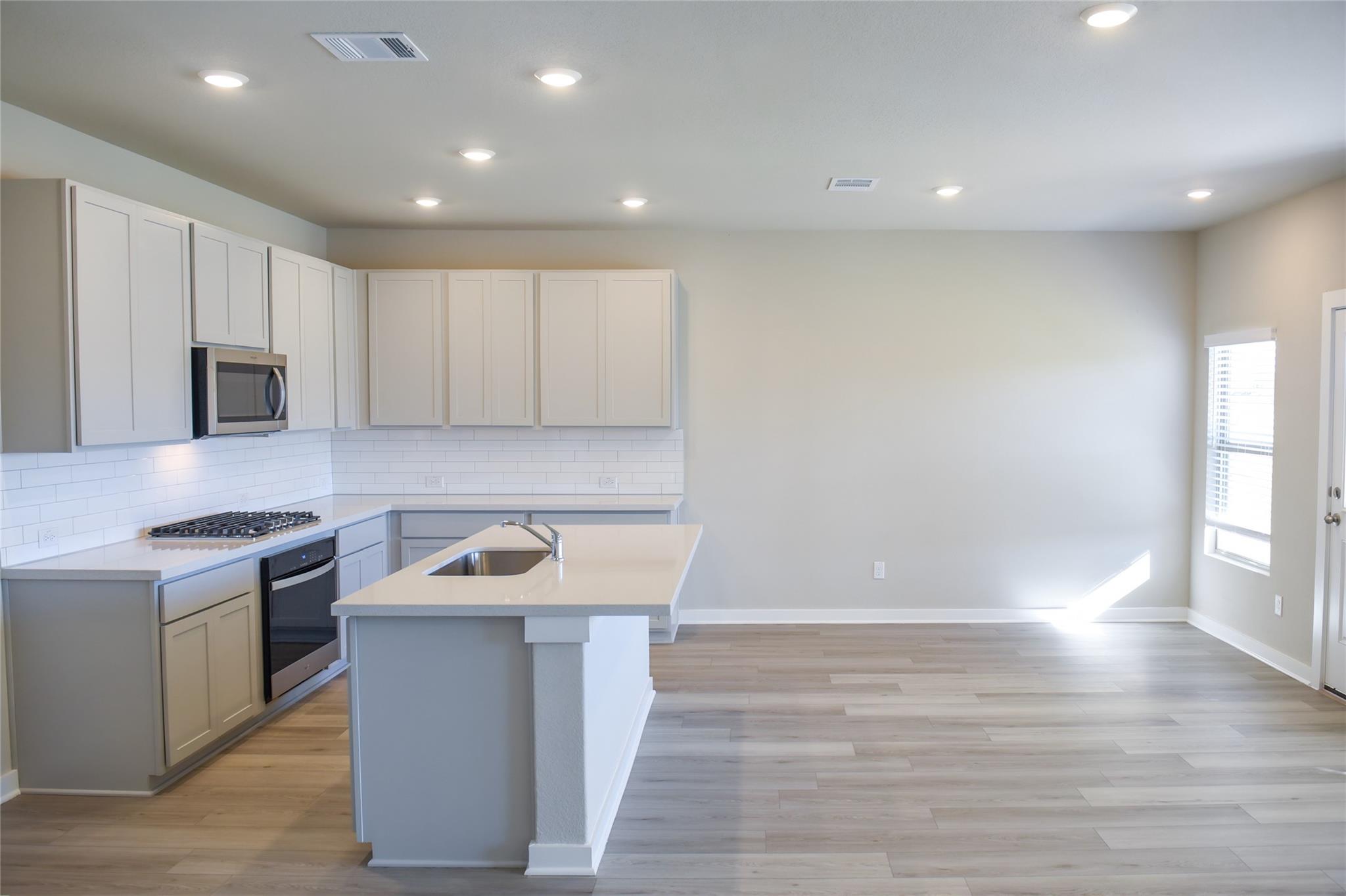 115 Ayres Horn, Cedar Creek, TX 78612