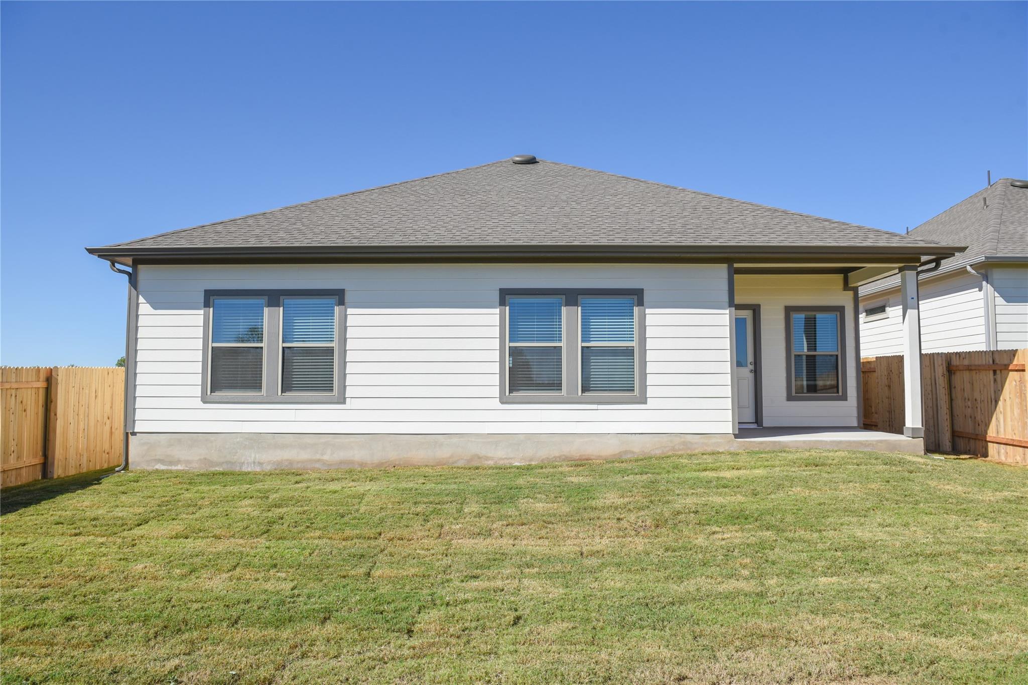 115 Ayres Horn, Cedar Creek, TX 78612