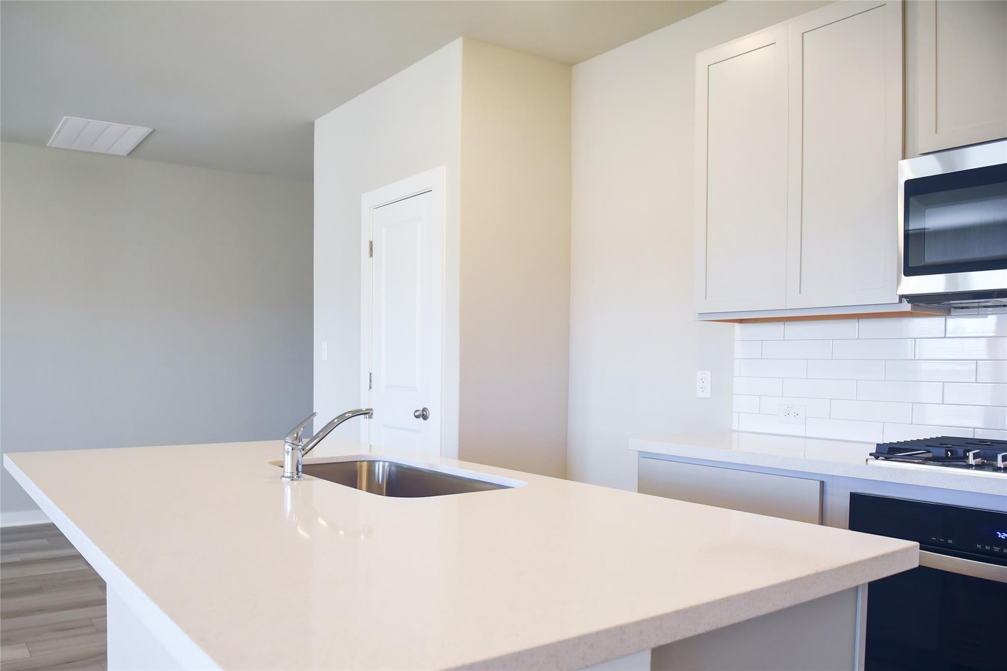 115 Ayres Horn, Cedar Creek, TX 78612