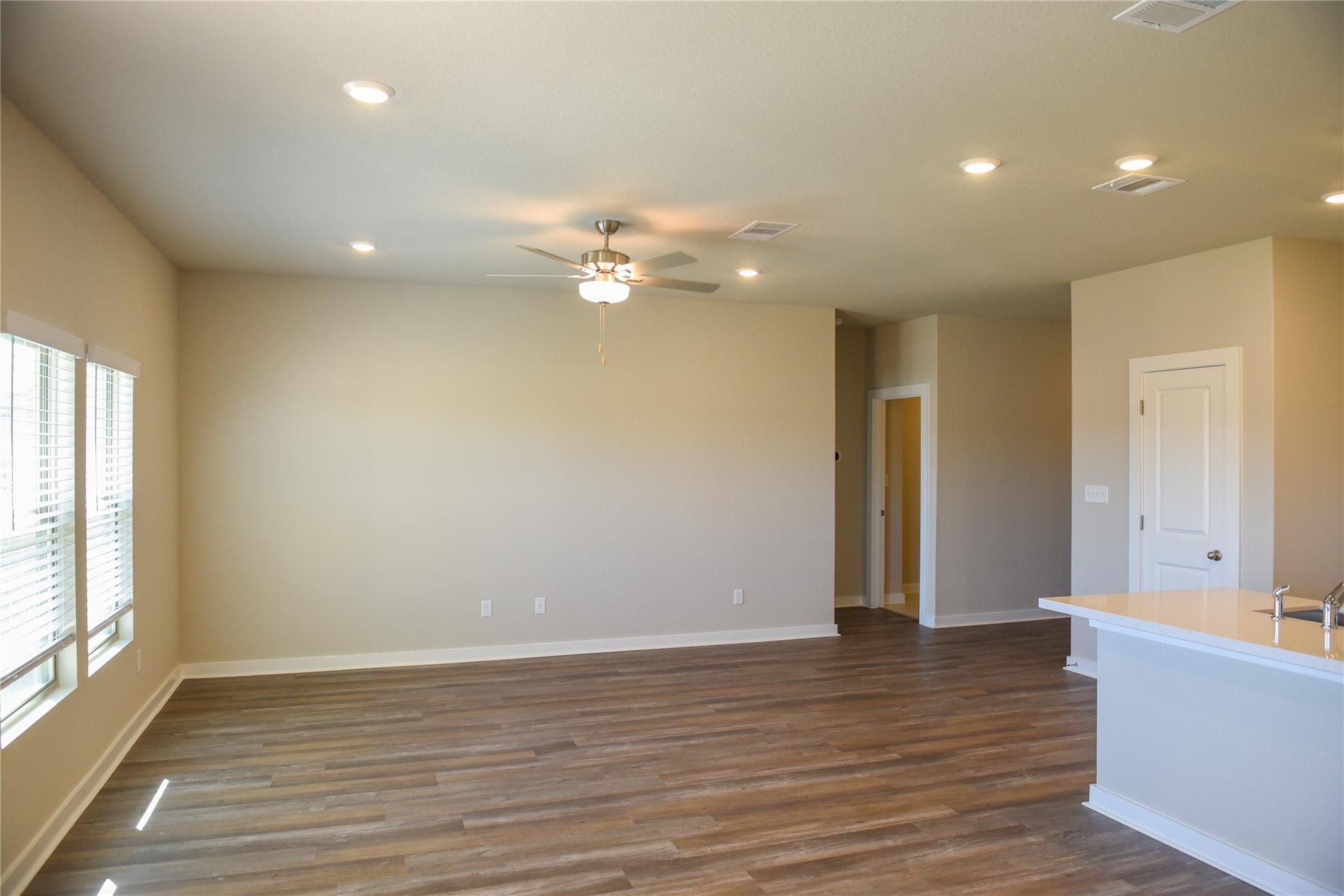 119 Ayres Horn, Cedar Creek, TX 78612