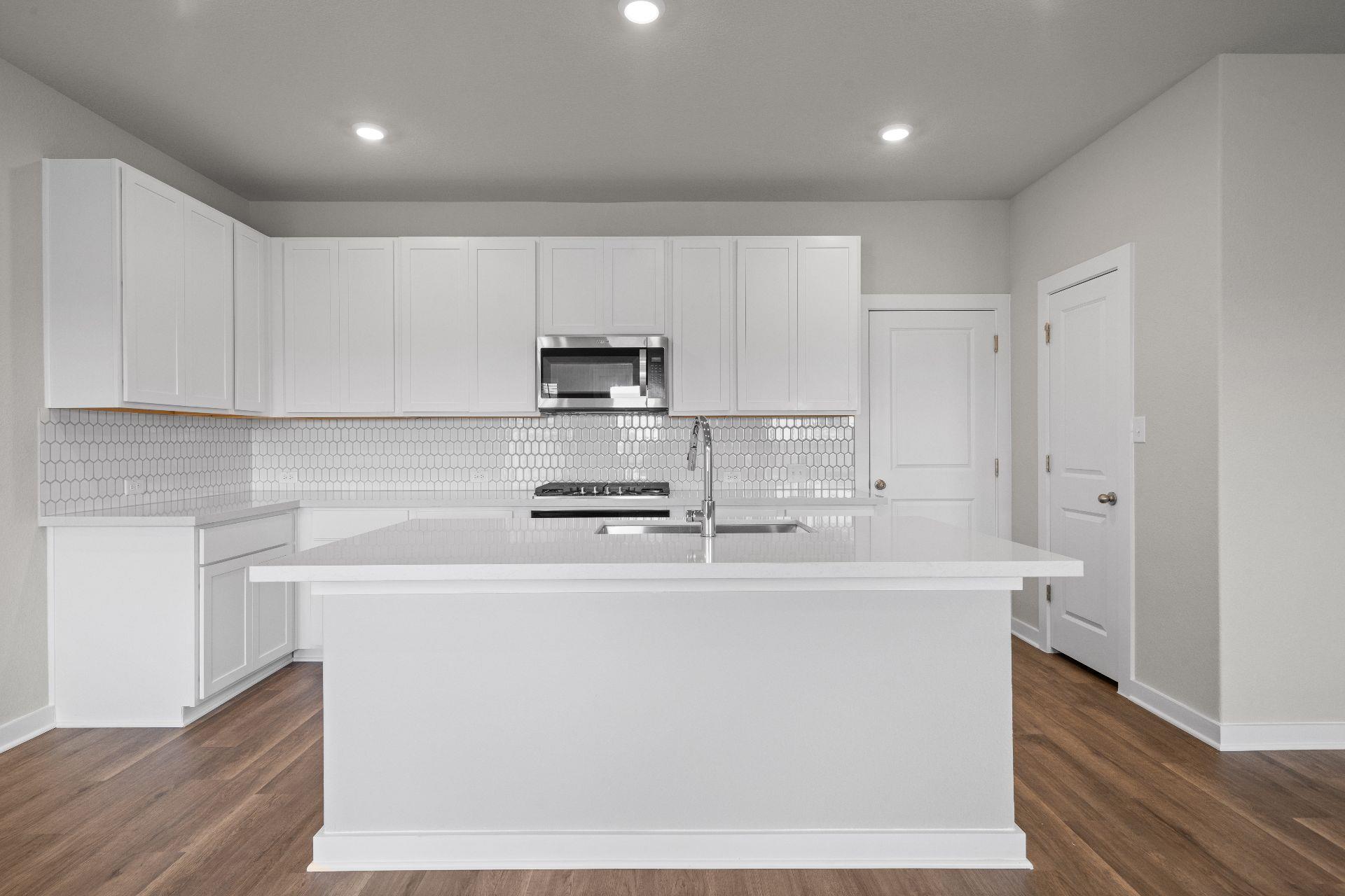 130 Ayres Horn, Cedar Creek, TX 78612