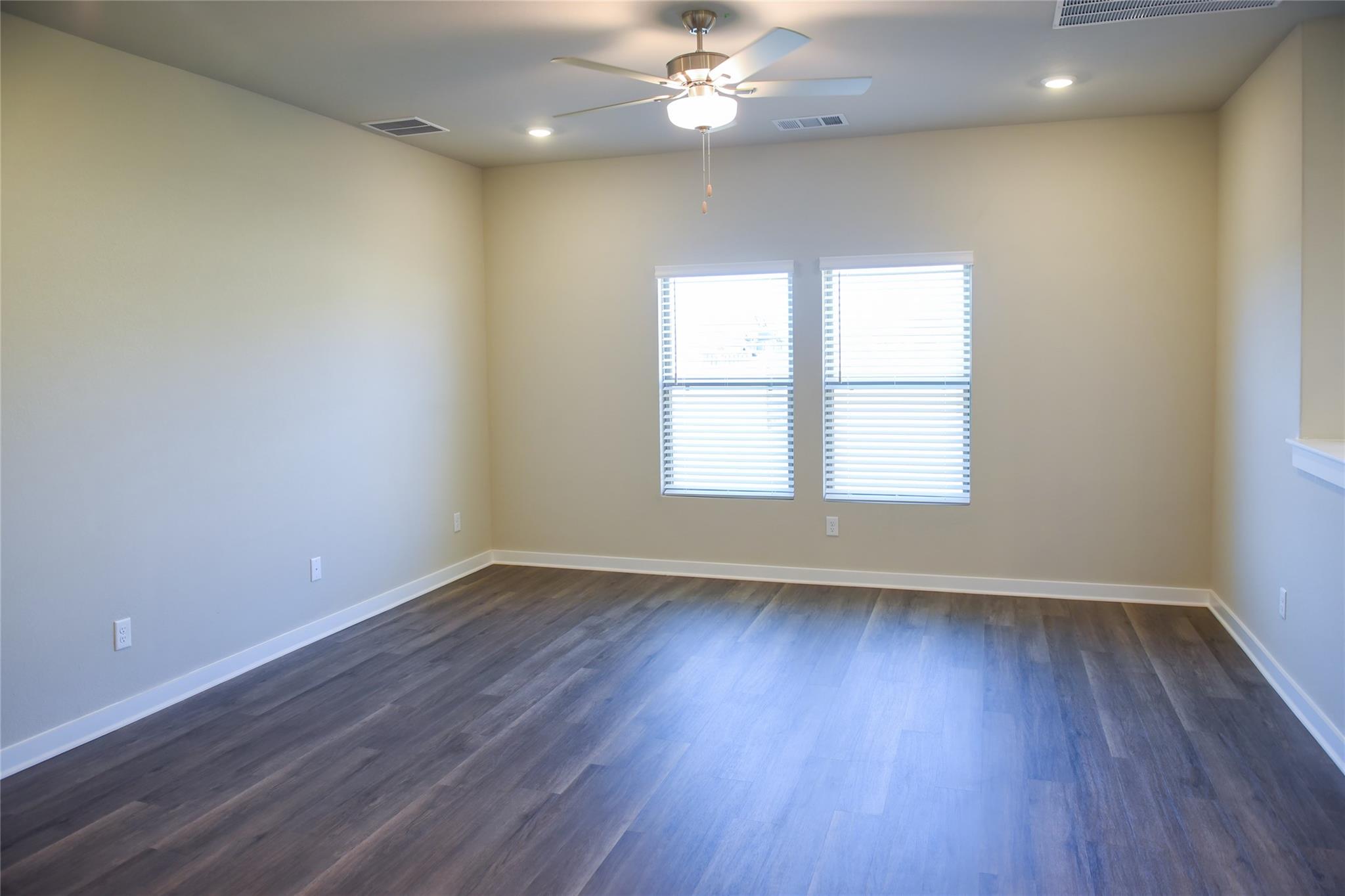 130 Ayres Horn, Cedar Creek, TX 78612