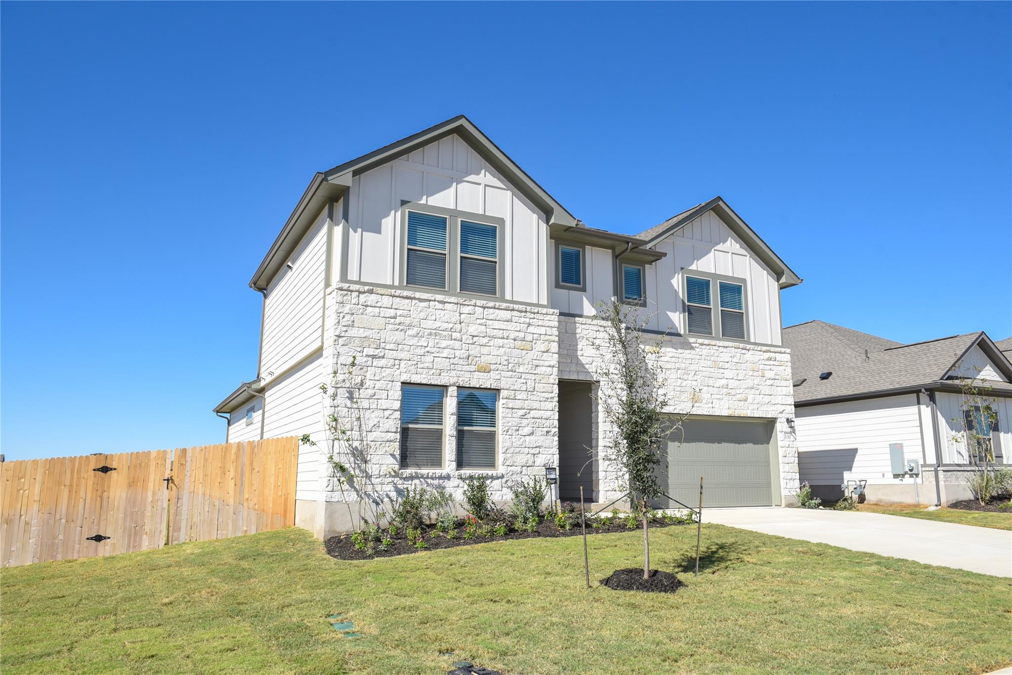 130 Ayres Horn, Cedar Creek, TX 78612