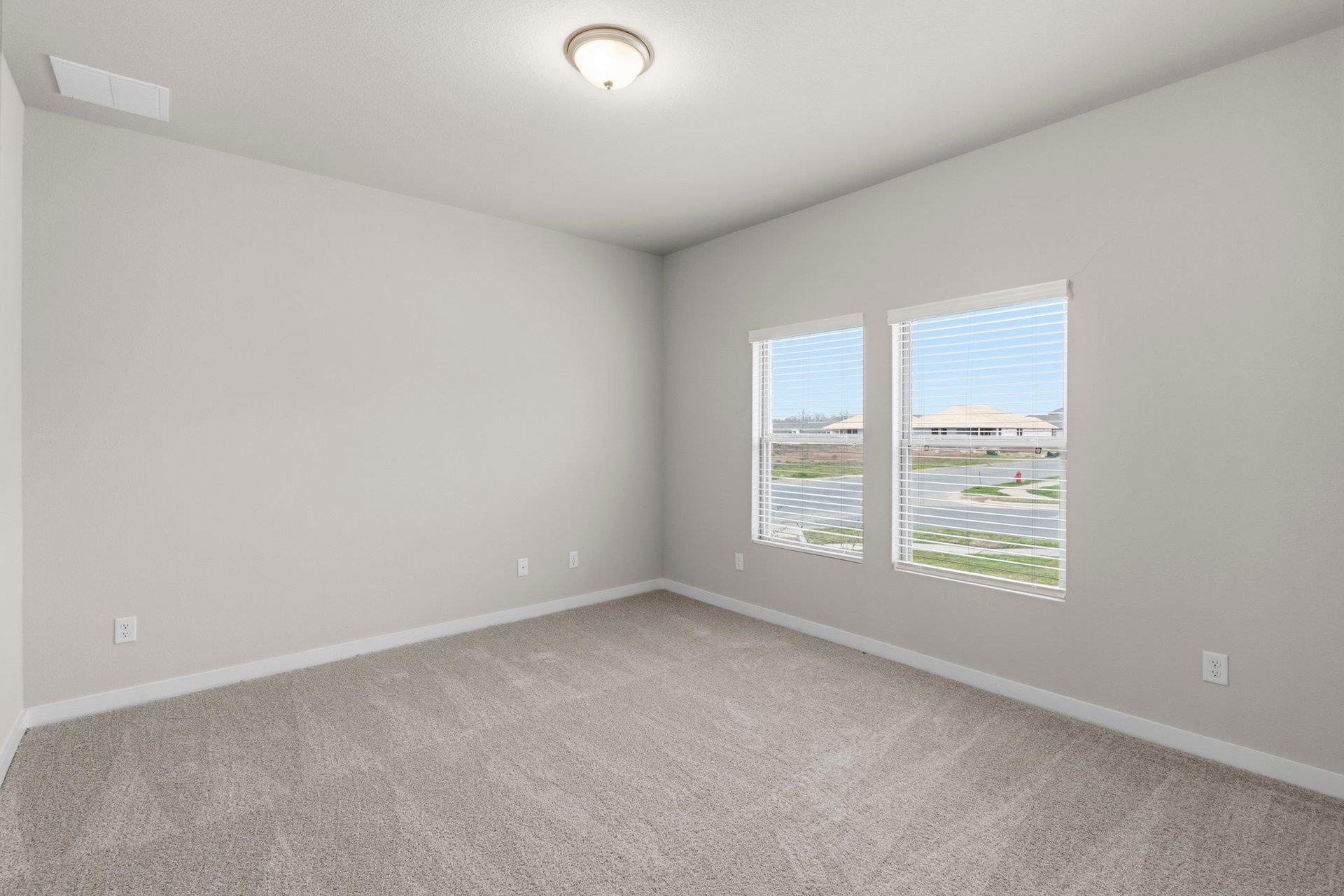 131 Ayres Horn, Cedar Creek, TX 78612