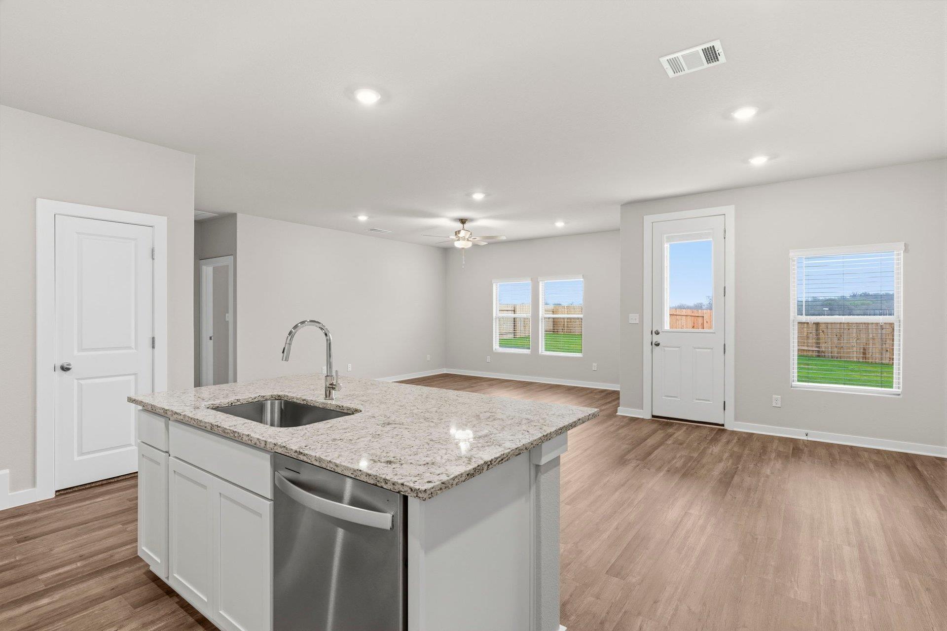 131 Ayres Horn, Cedar Creek, TX 78612