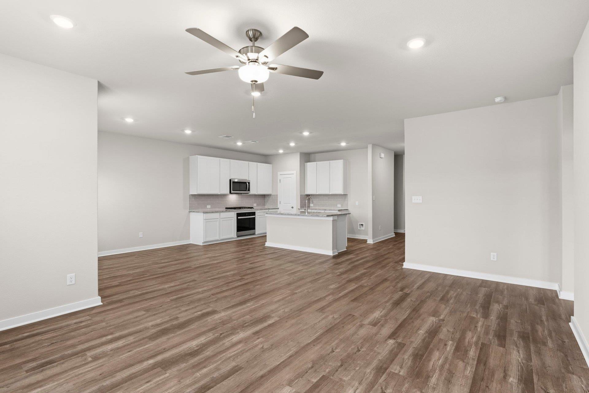 131 Ayres Horn, Cedar Creek, TX 78612