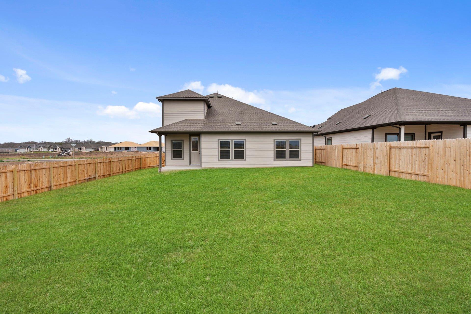 131 Ayres Horn, Cedar Creek, TX 78612