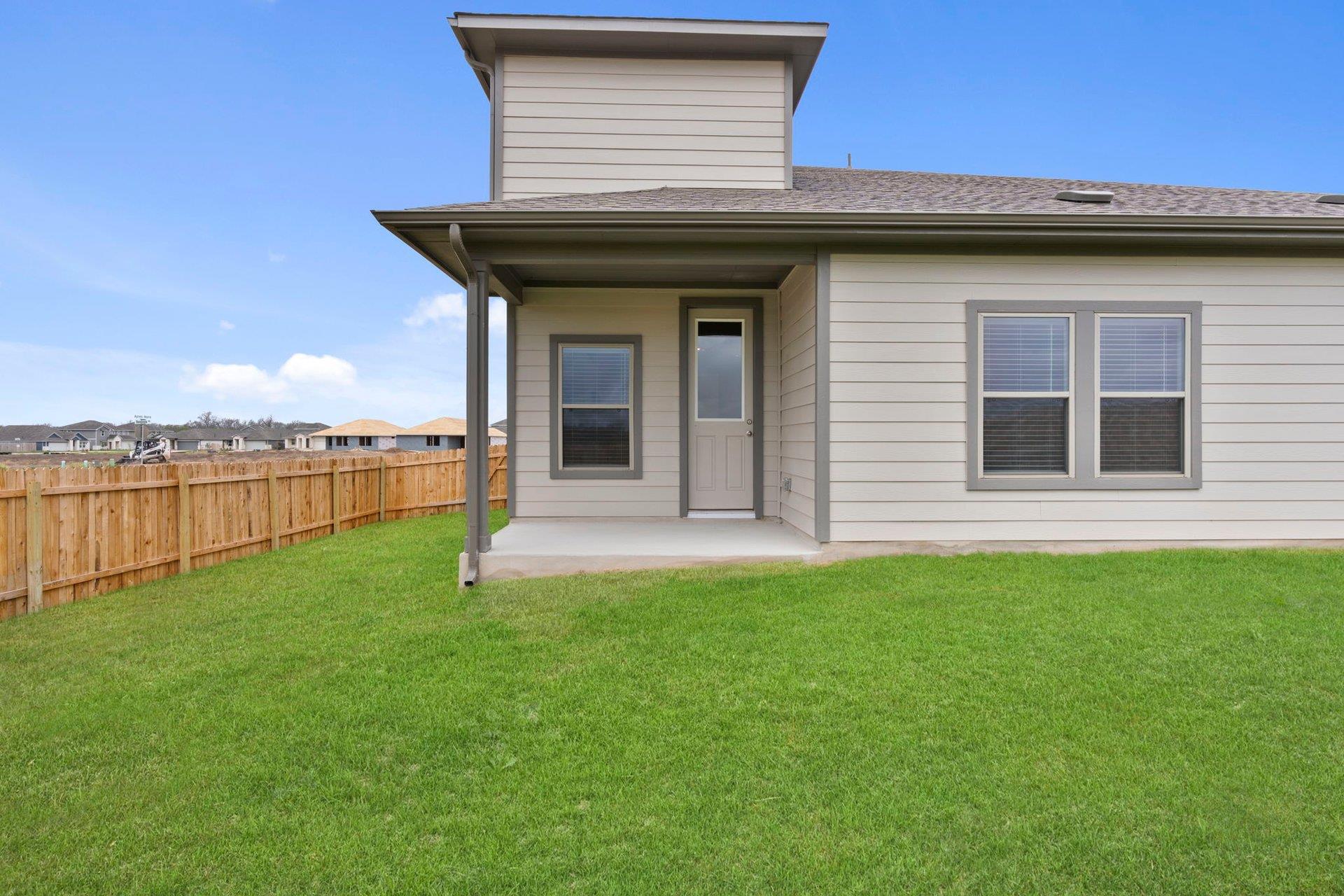 131 Ayres Horn, Cedar Creek, TX 78612