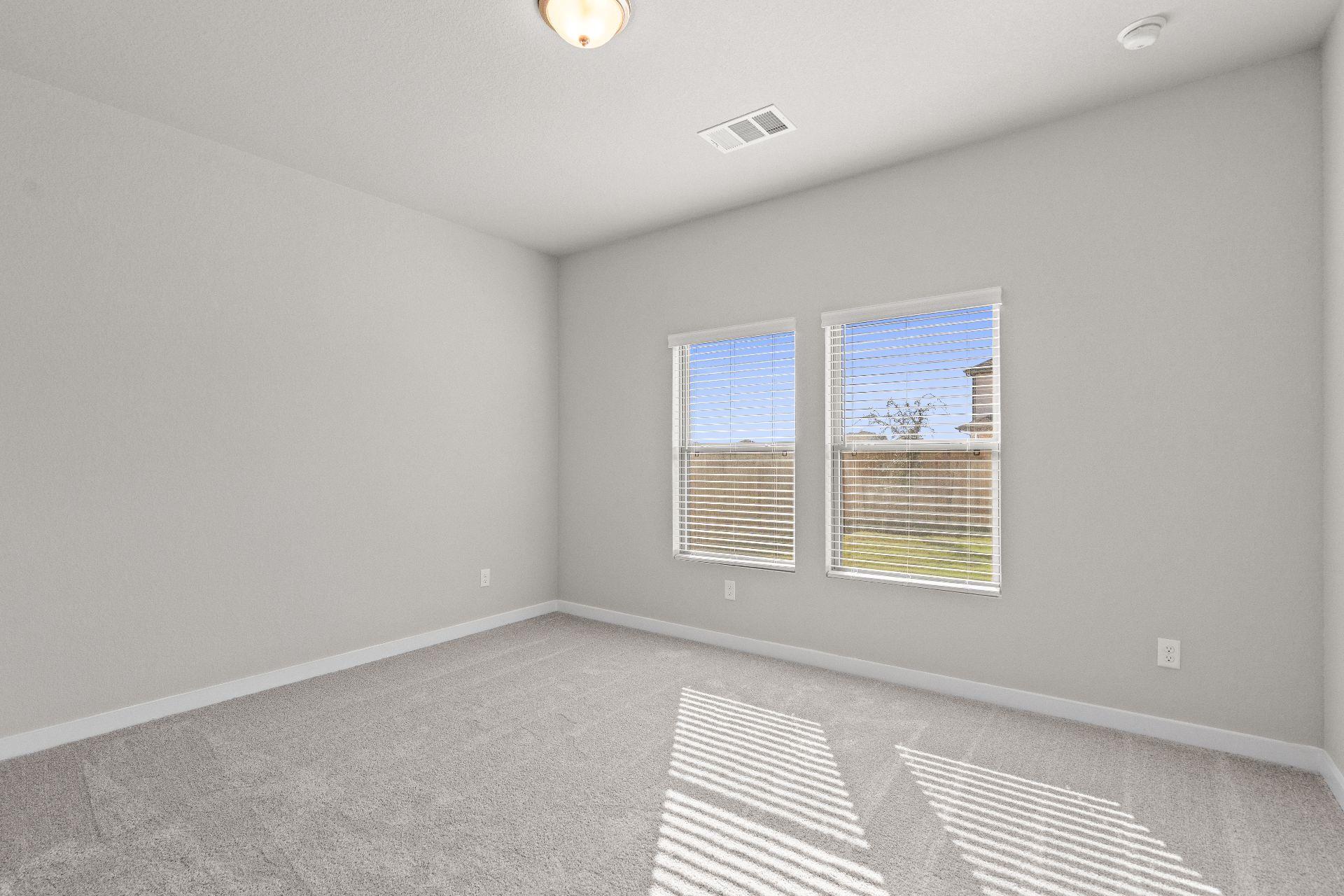 136 Ayres Horn, Cedar Creek, TX 78612