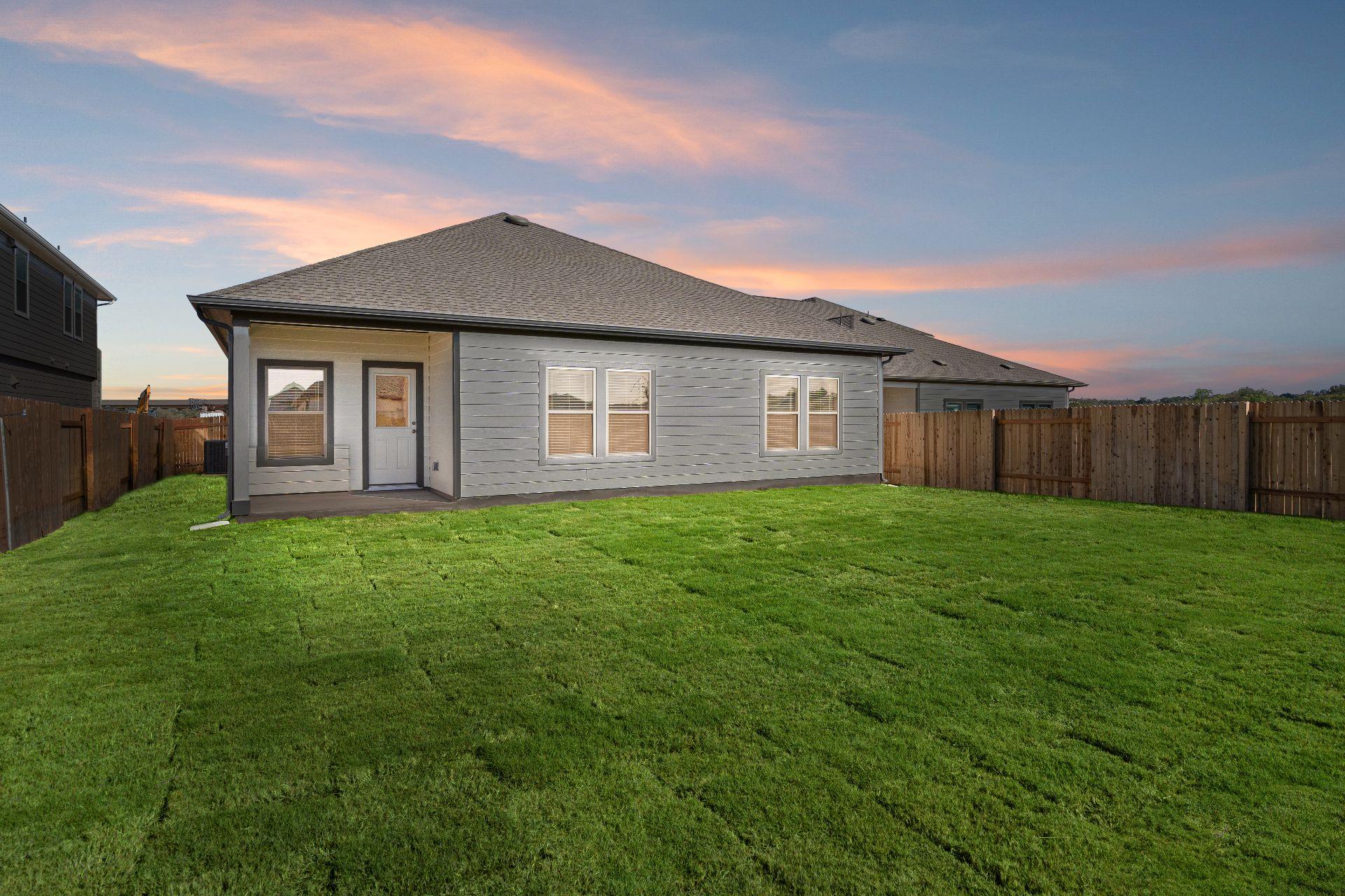 136 Ayres Horn, Cedar Creek, TX 78612