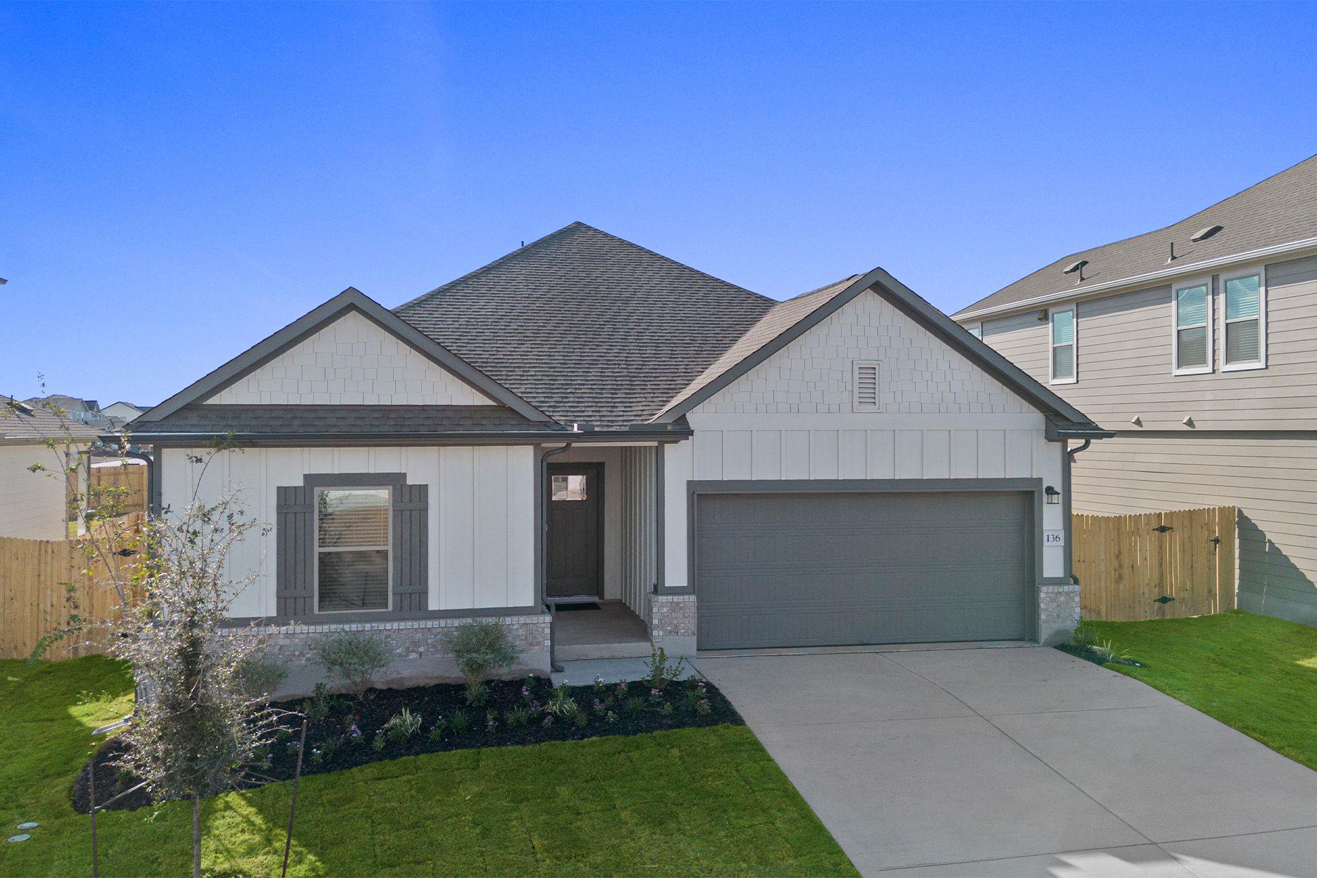 136 Ayres Horn, Cedar Creek, TX 78612