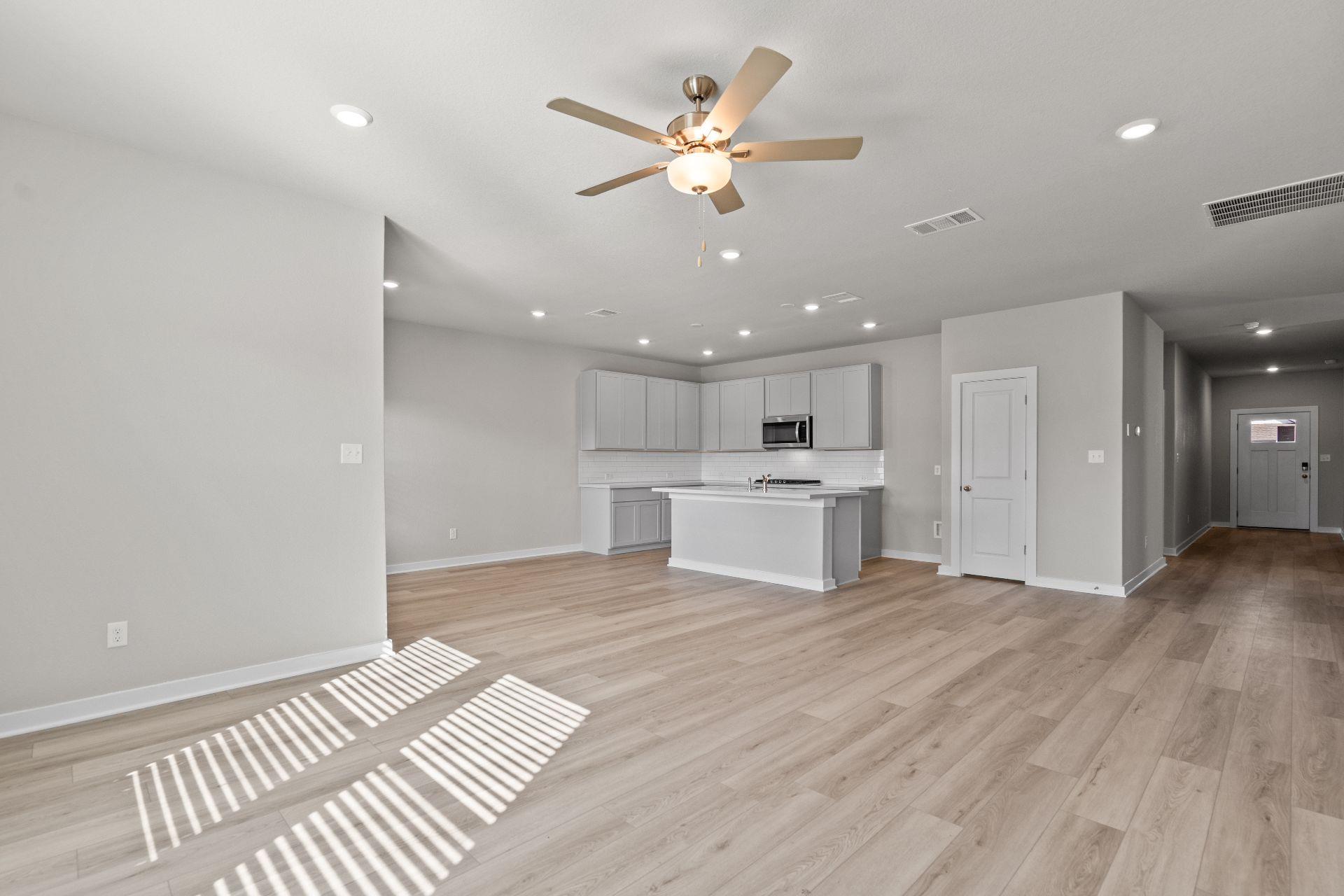 136 Ayres Horn, Cedar Creek, TX 78612