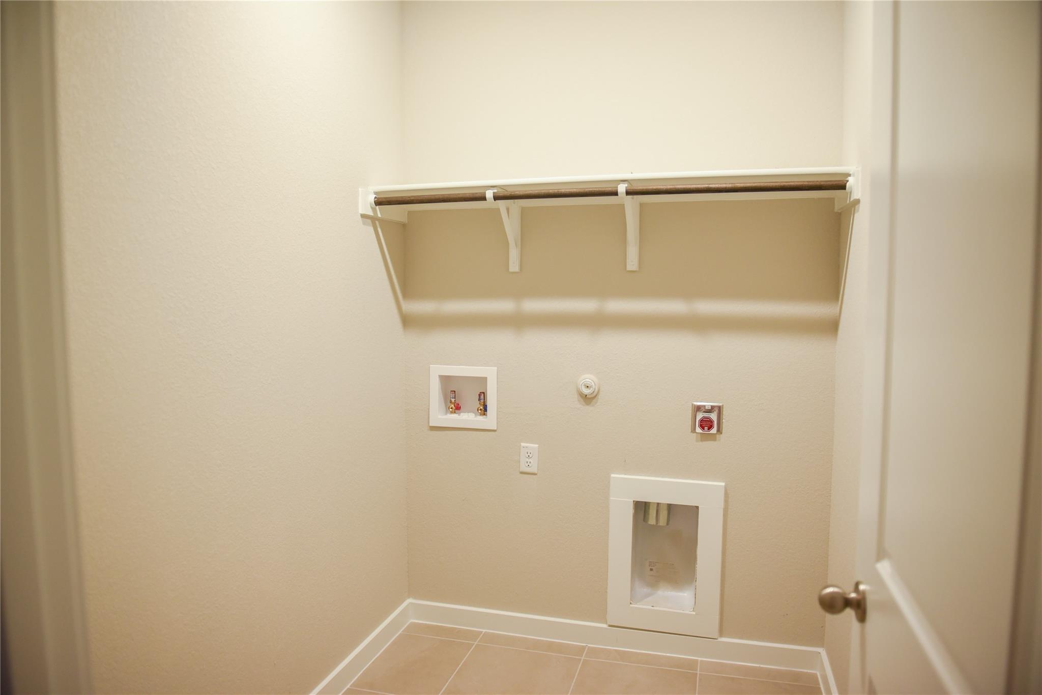 142 Ayres Horn, Cedar Creek, TX 78612