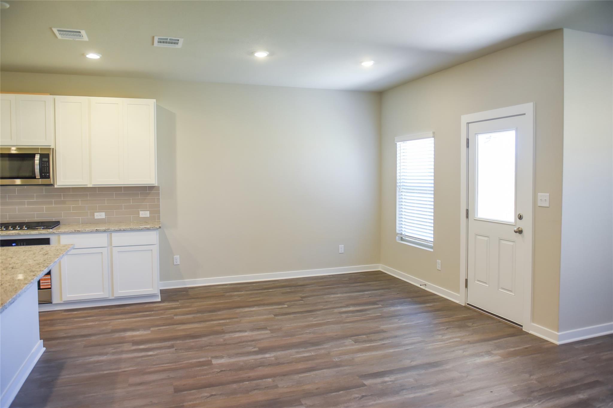 142 Ayres Horn, Cedar Creek, TX 78612