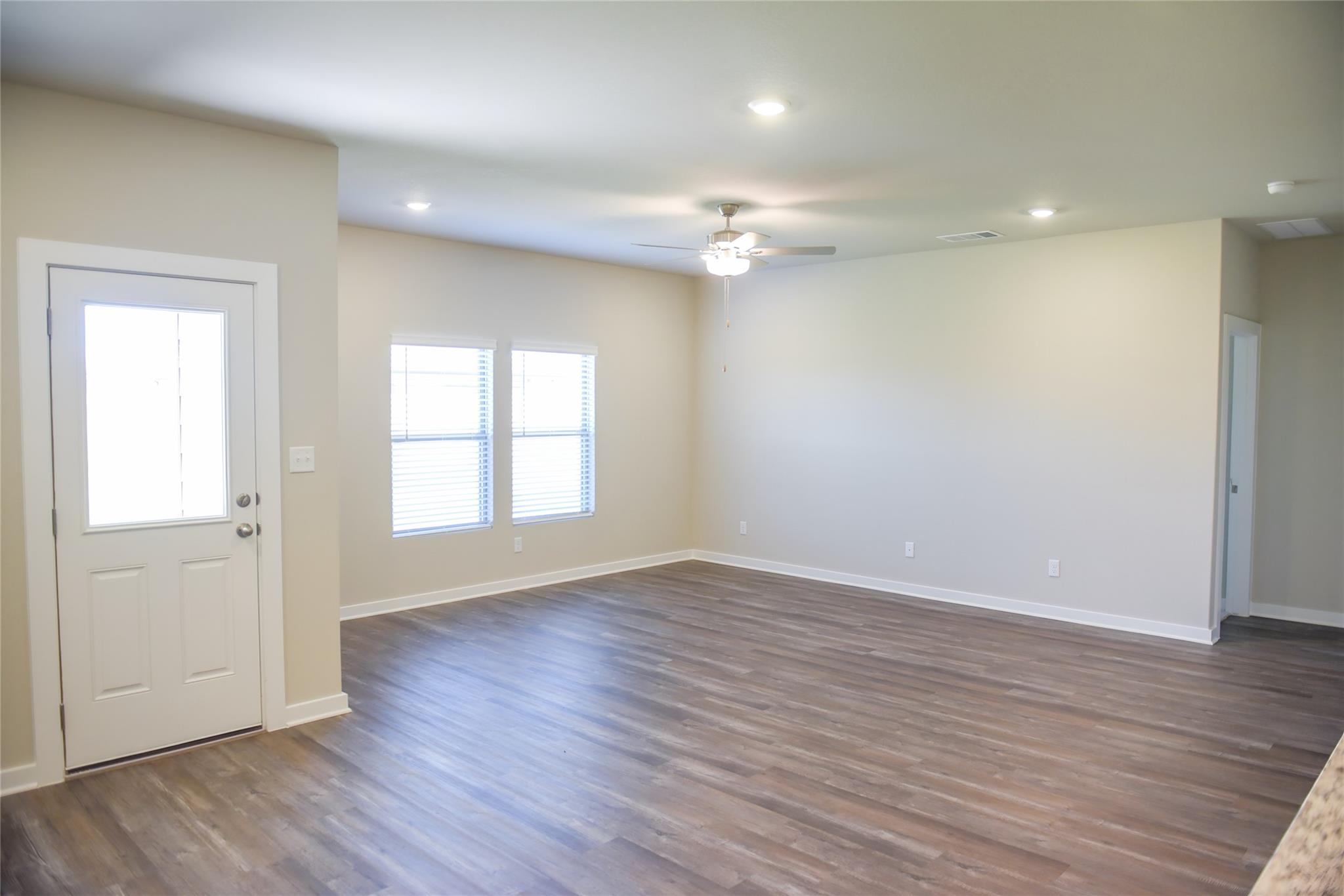 142 Ayres Horn, Cedar Creek, TX 78612