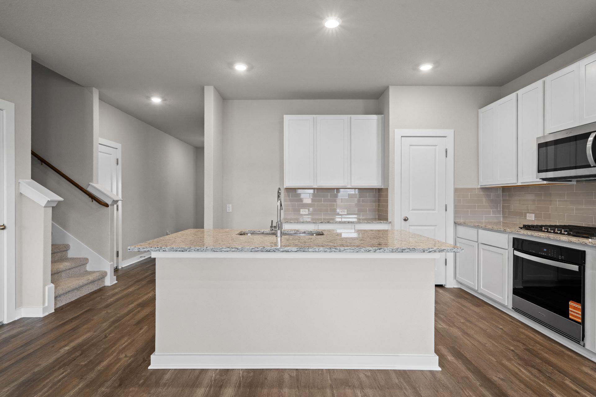 142 Ayres Horn, Cedar Creek, TX 78612