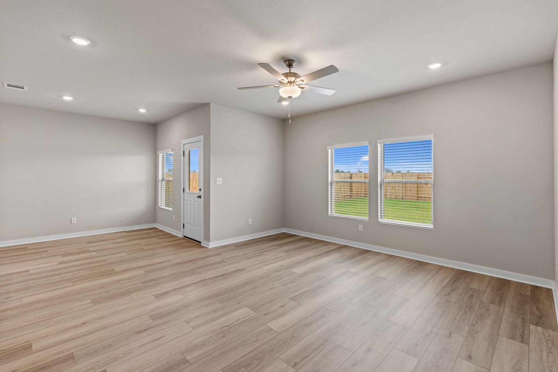 145 Ayres Horn, Cedar Creek, TX 78612