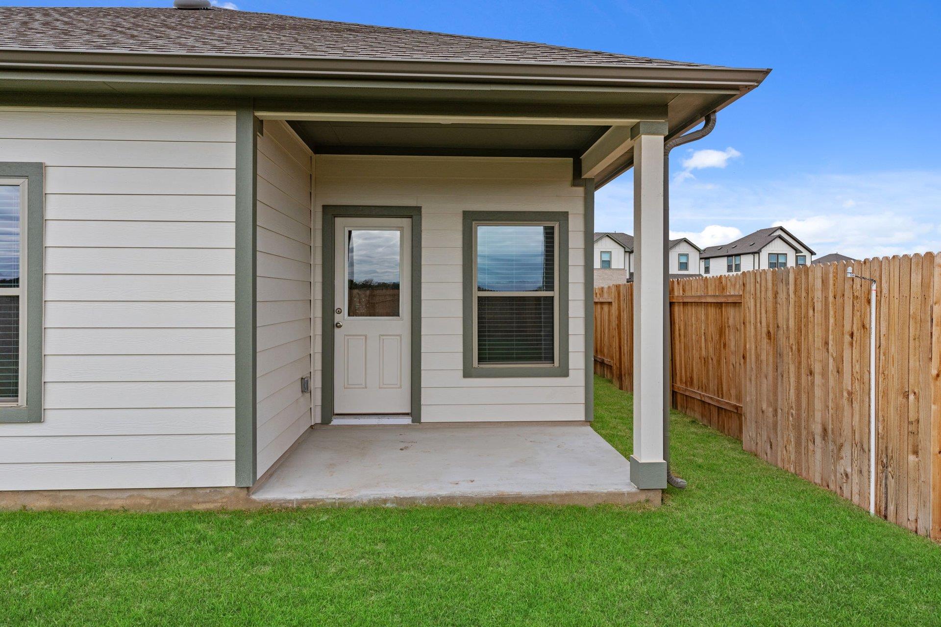 145 Ayres Horn, Cedar Creek, TX 78612