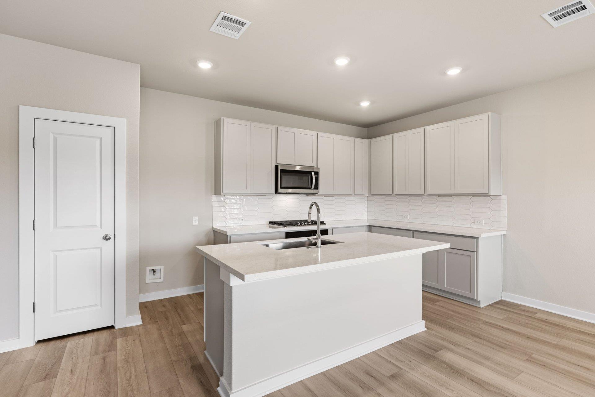 145 Ayres Horn, Cedar Creek, TX 78612