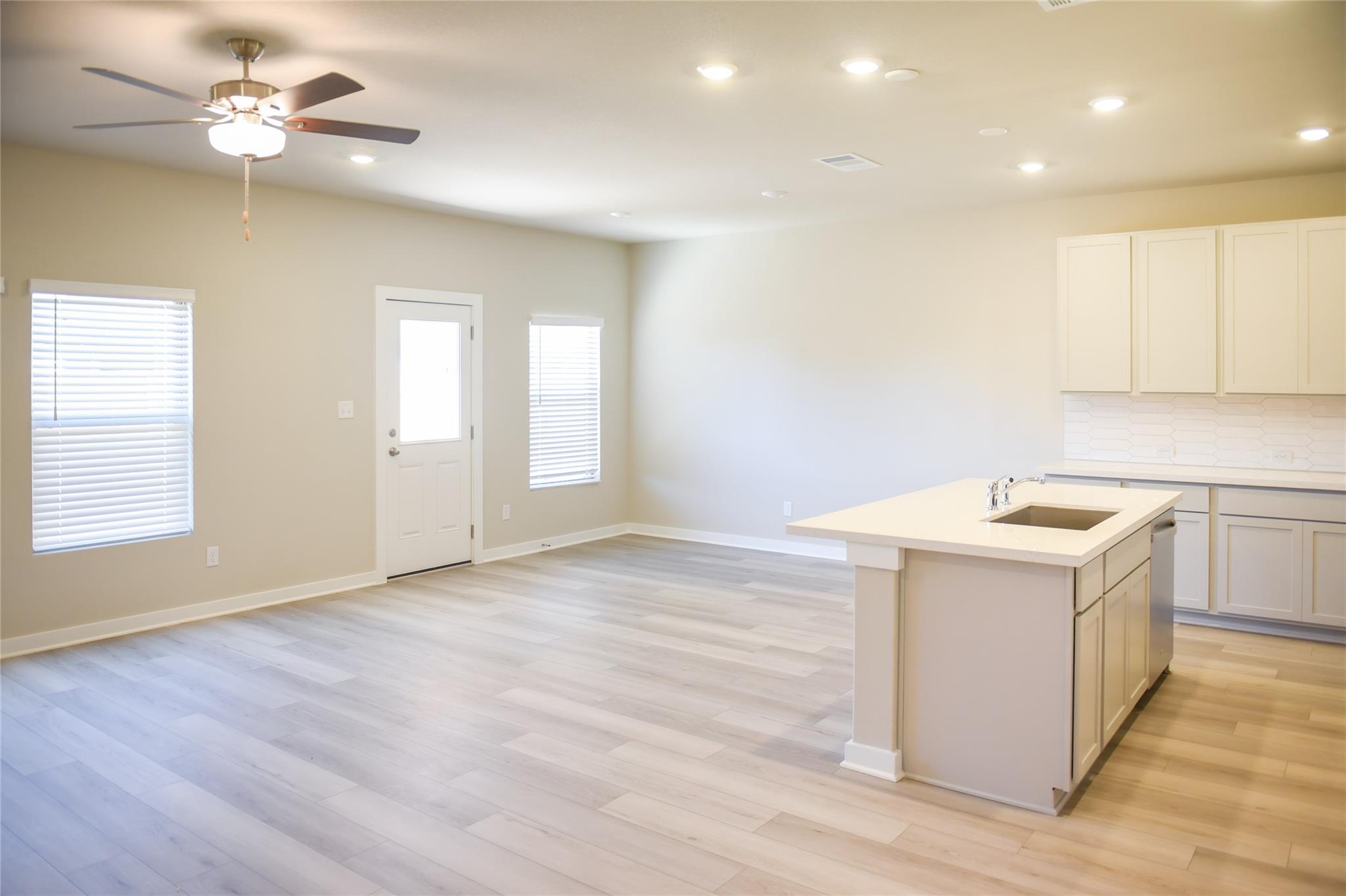 146 Ayres Horn, Cedar Creek, TX 78612