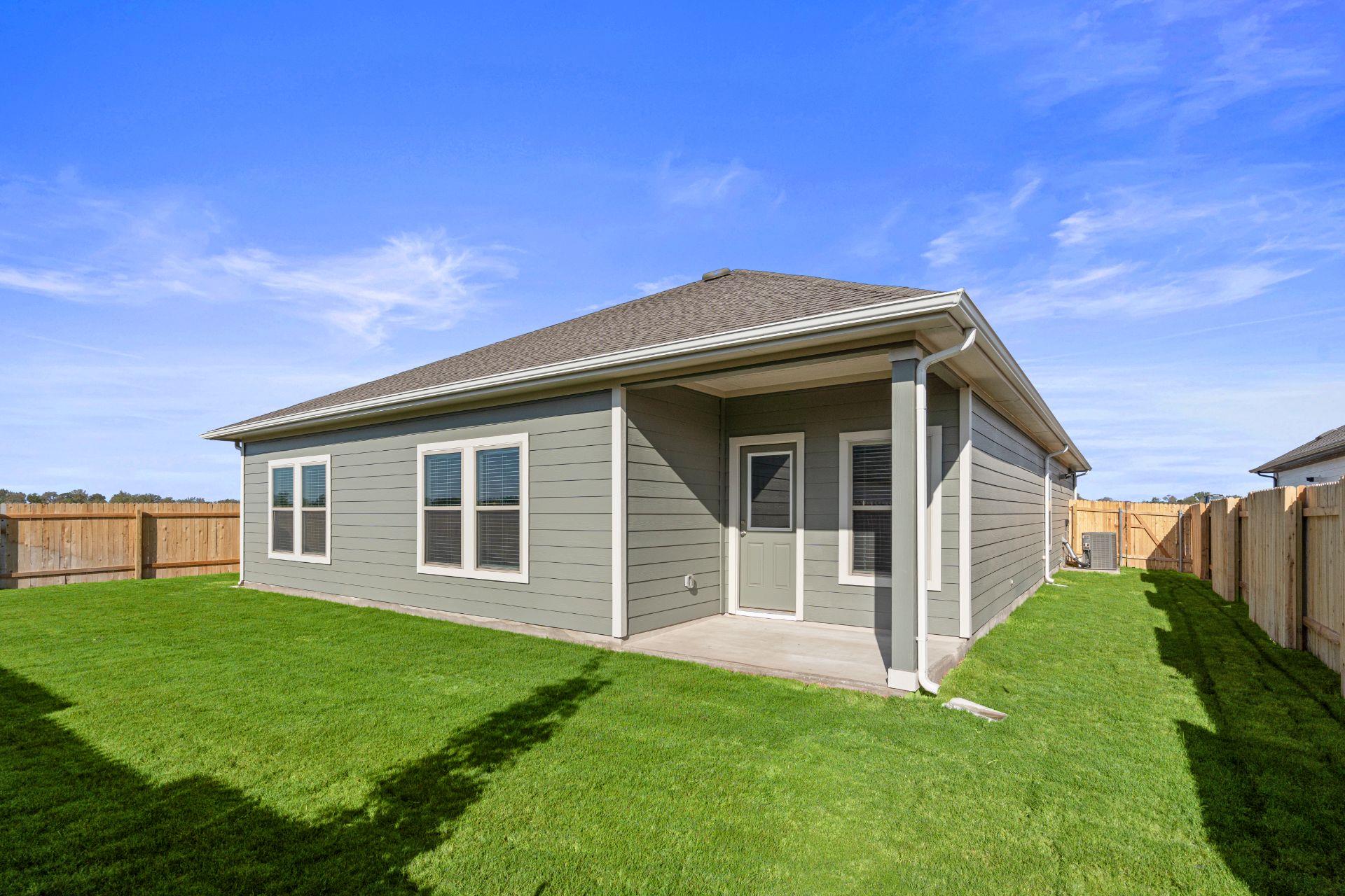 162 Ayres Horn, Cedar Creek, TX 78612