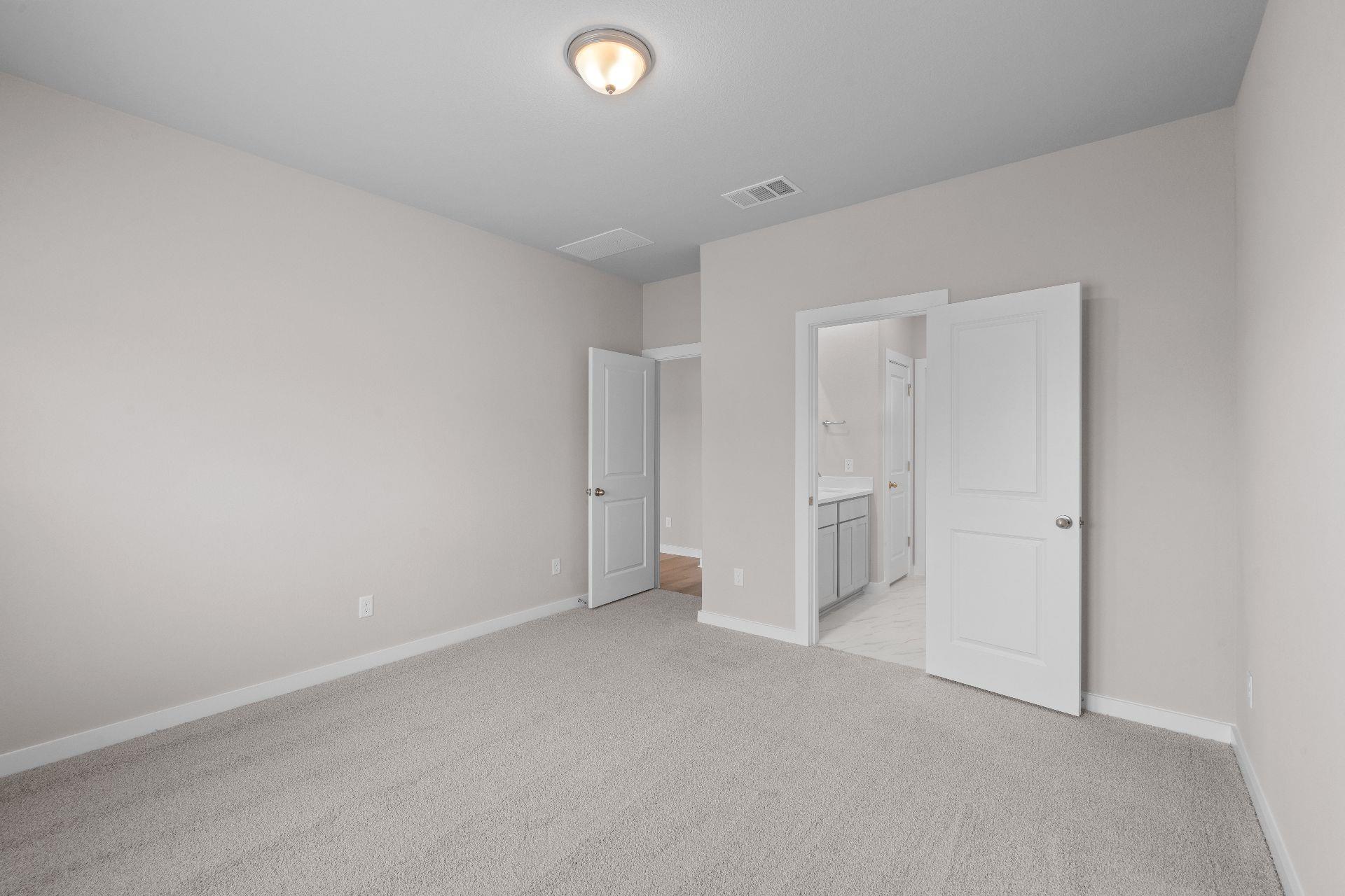 239 Red Tail Hawk Ln, Cedar Creek, TX 78612