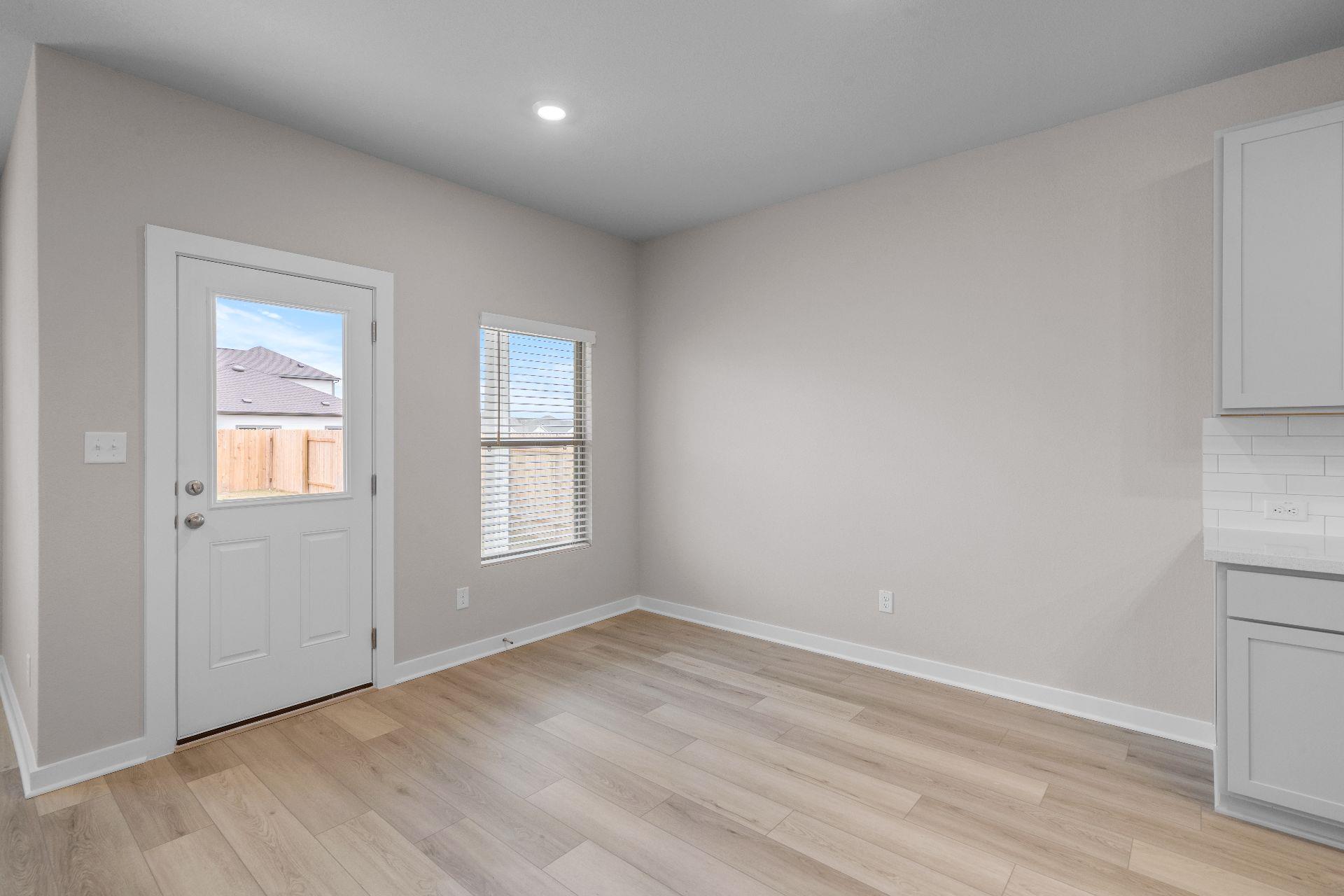 239 Red Tail Hawk Ln, Cedar Creek, TX 78612