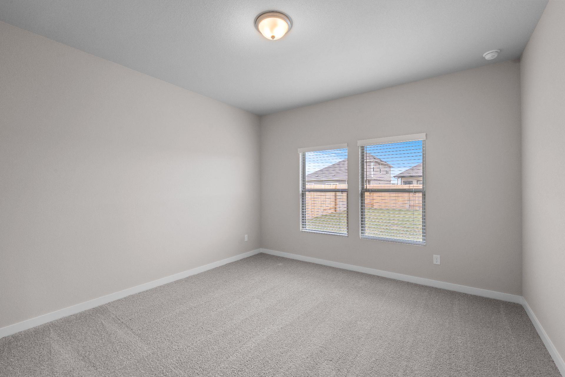 239 Red Tail Hawk Ln, Cedar Creek, TX 78612