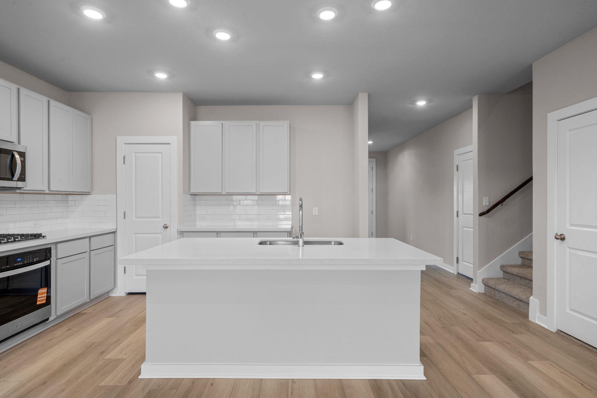 239 Red Tail Hawk Ln, Cedar Creek, TX 78612