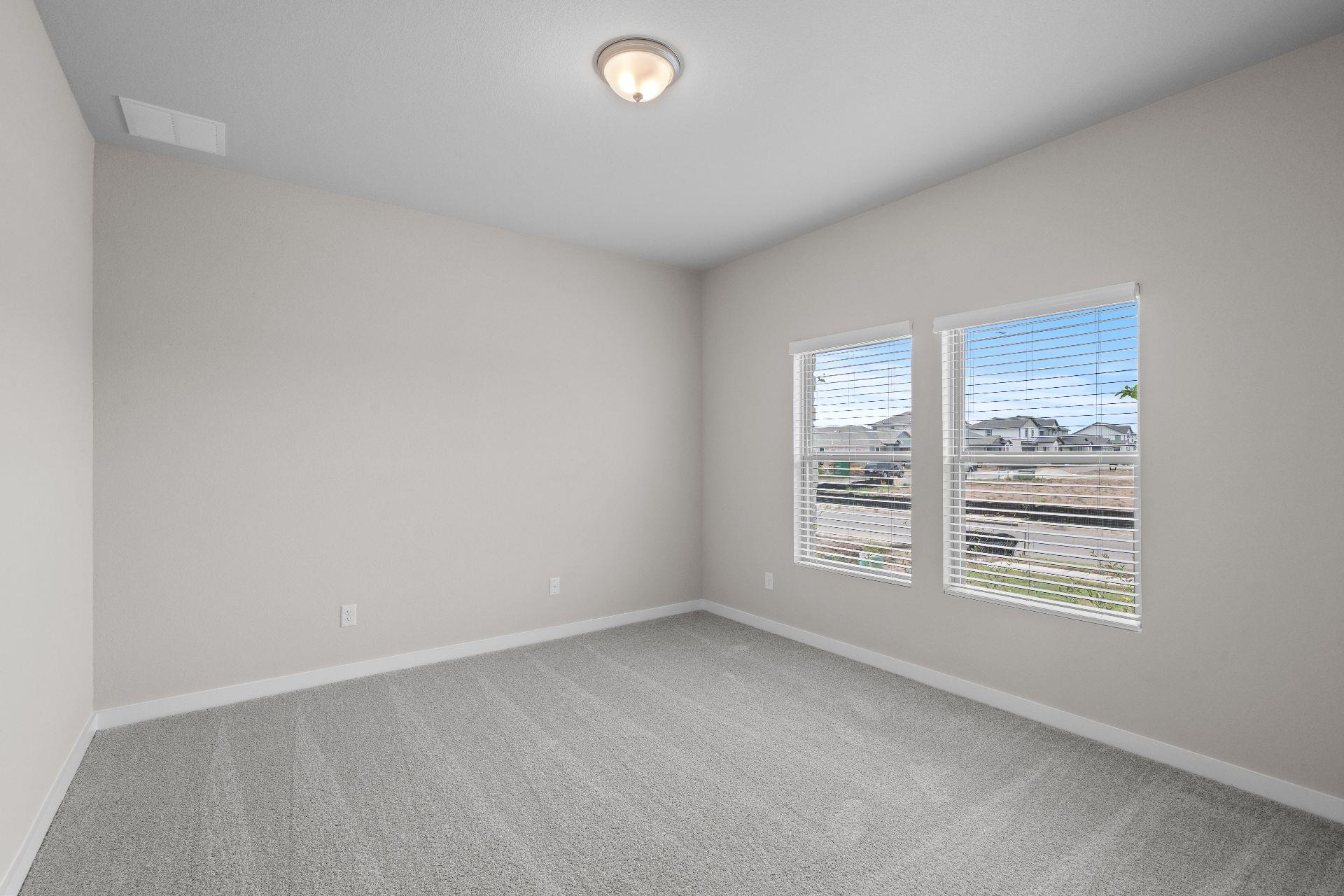 239 Red Tail Hawk Ln, Cedar Creek, TX 78612