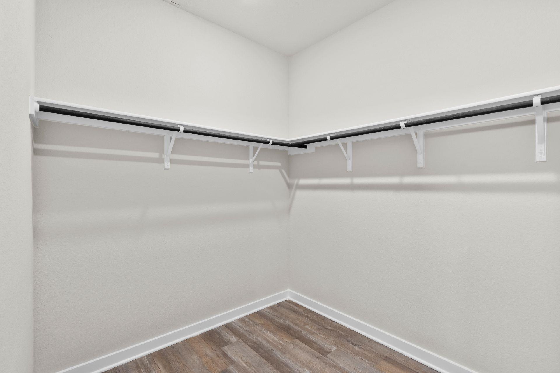 245 Red Tail Hawk Ln, Cedar Creek, TX 78612