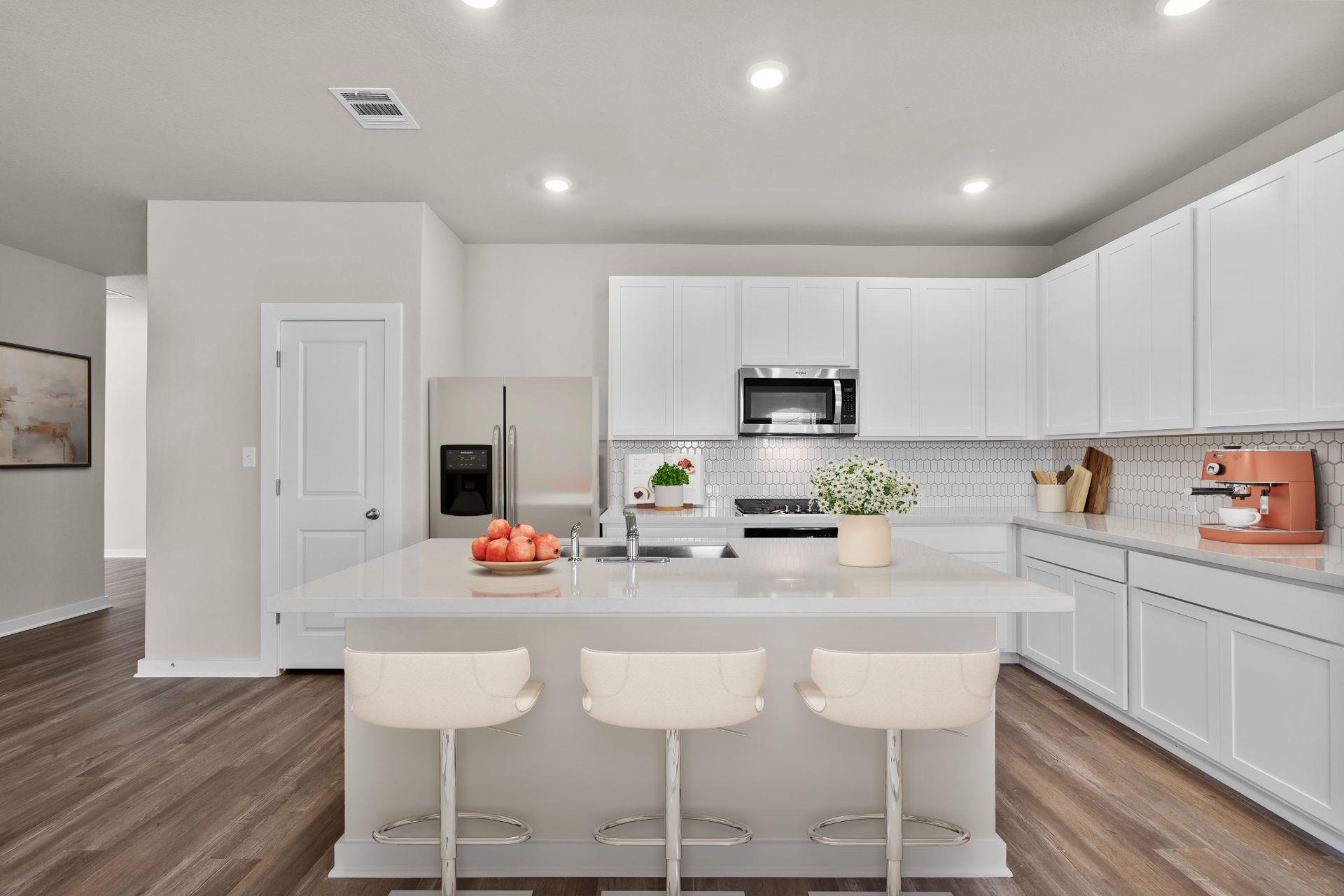 245 Red Tail Hawk Ln, Cedar Creek, TX 78612