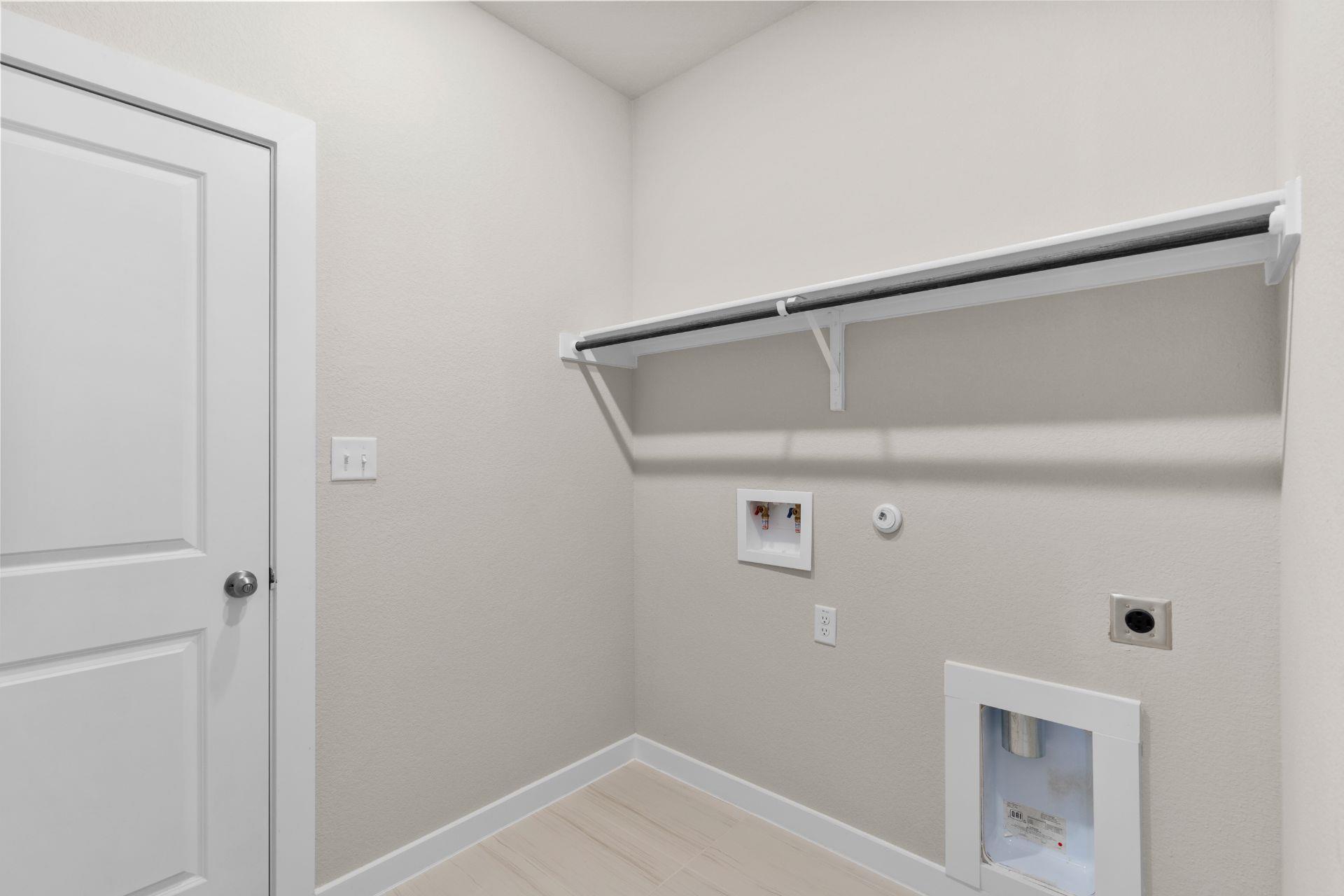 245 Red Tail Hawk Ln, Cedar Creek, TX 78612