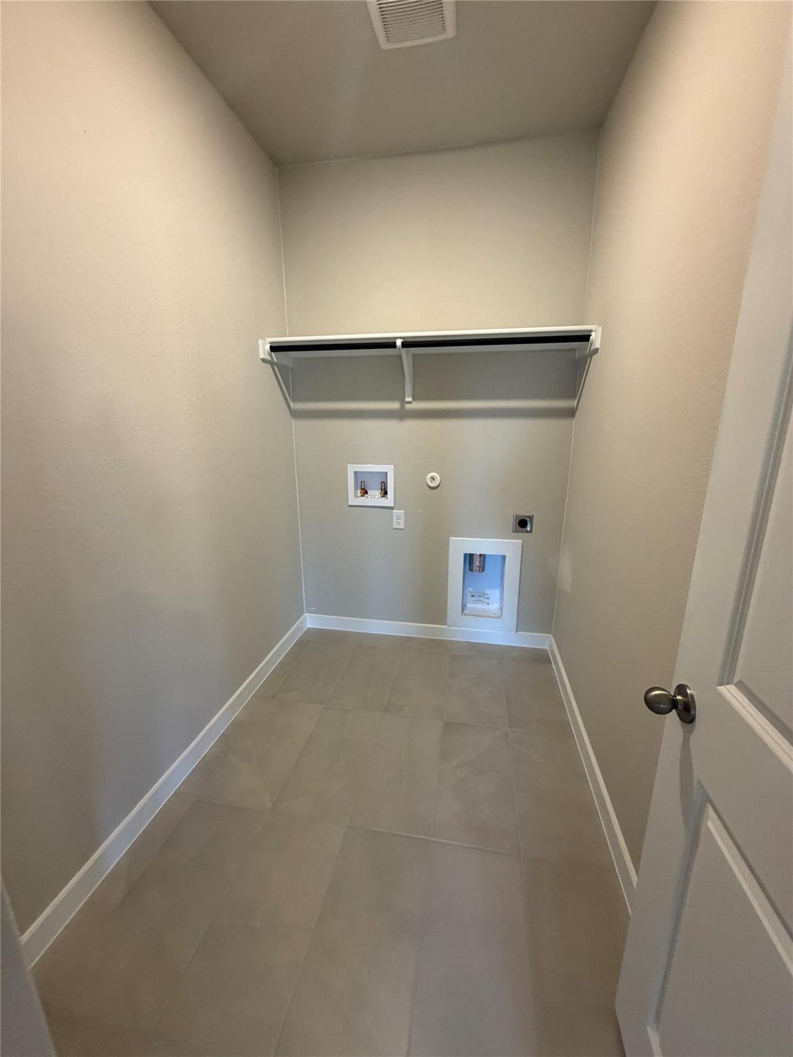 249 Red Tail Hawk Ln, Cedar Creek, TX 78612