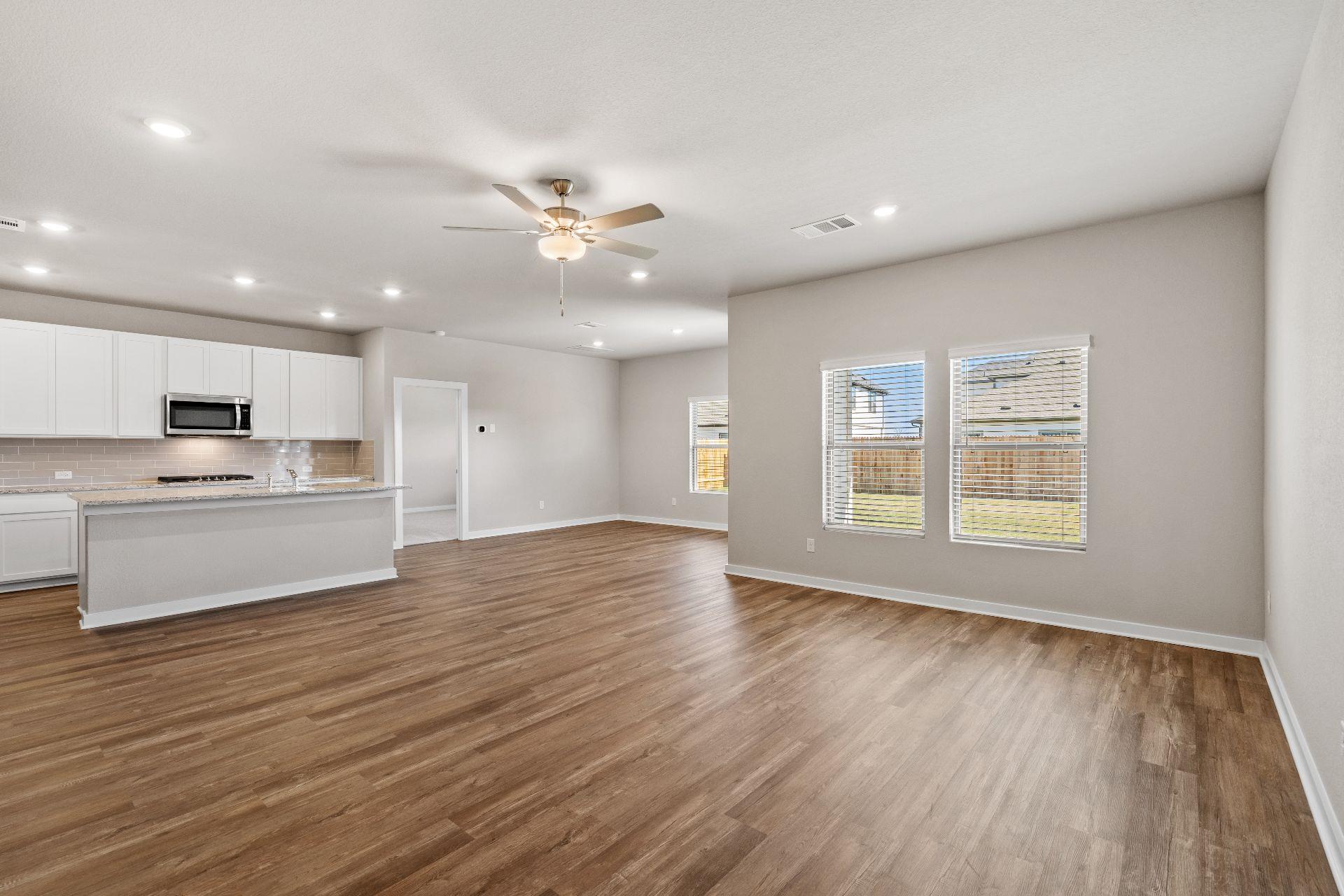 247 Red Tail Hawk Ln, Cedar Creek, TX 78612