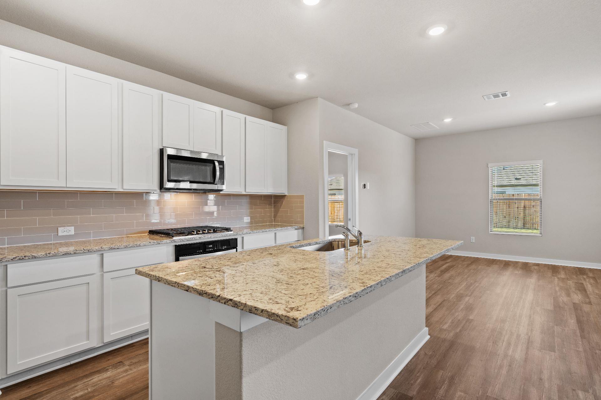 247 Red Tail Hawk Ln, Cedar Creek, TX 78612