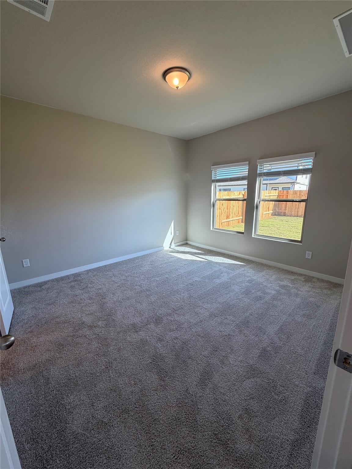 247 Red Tail Hawk Ln, Cedar Creek, TX 78612