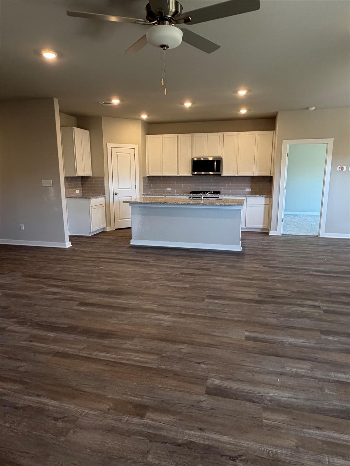 247 Red Tail Hawk Ln, Cedar Creek, TX 78612