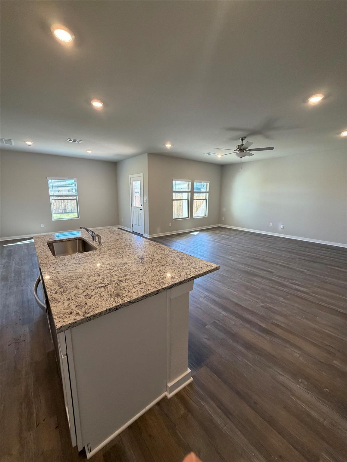 247 Red Tail Hawk Ln, Cedar Creek, TX 78612